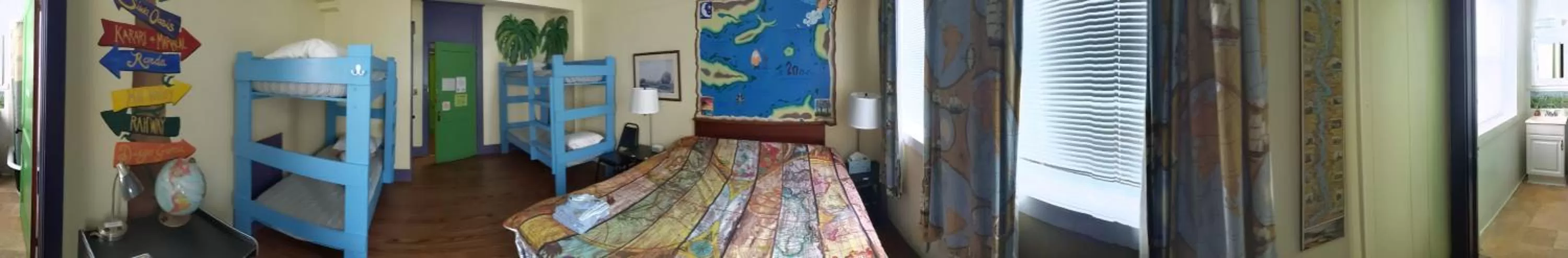 Bed in The Pirate Haus Inn