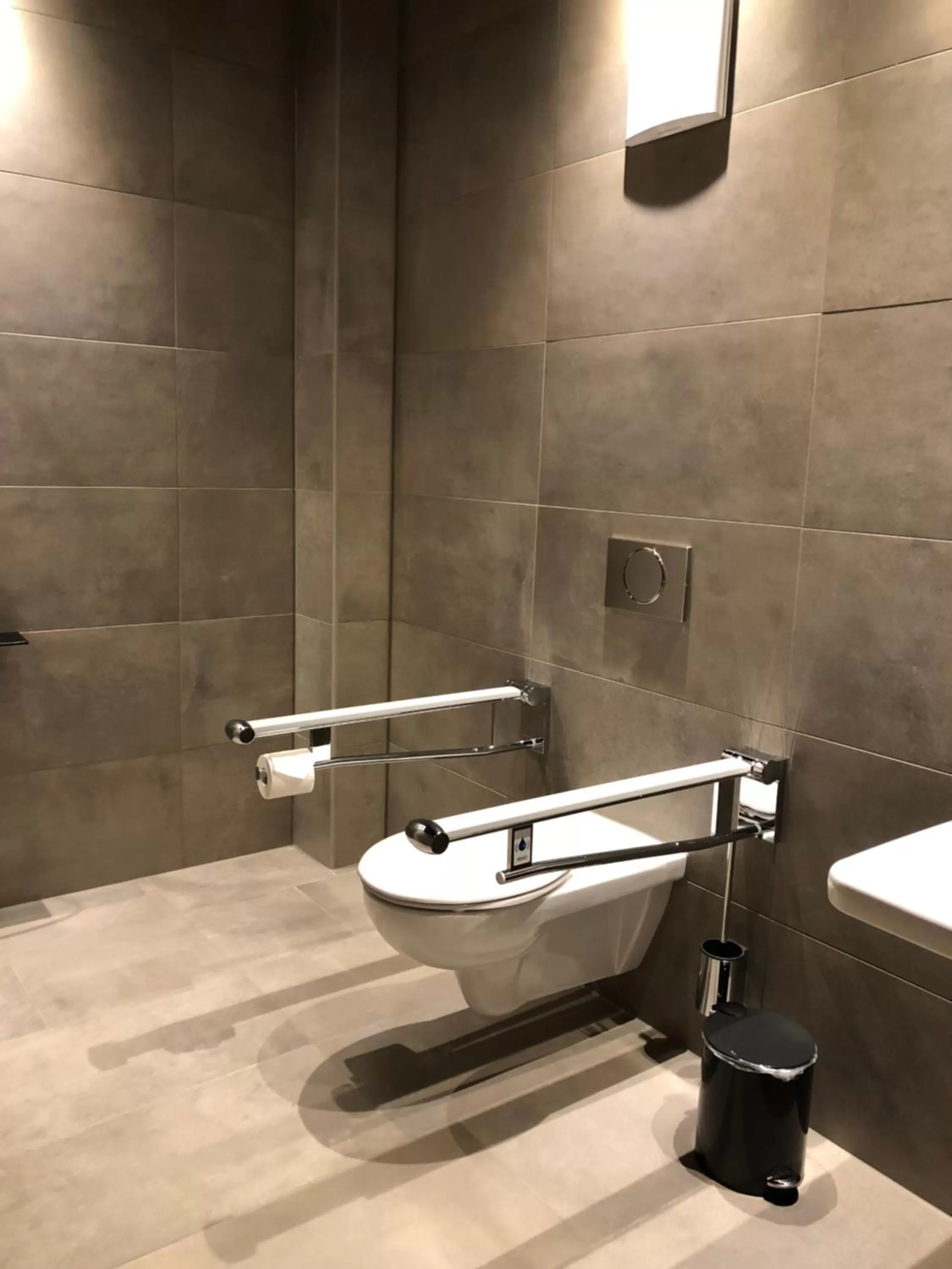 Bathroom in bäck stage