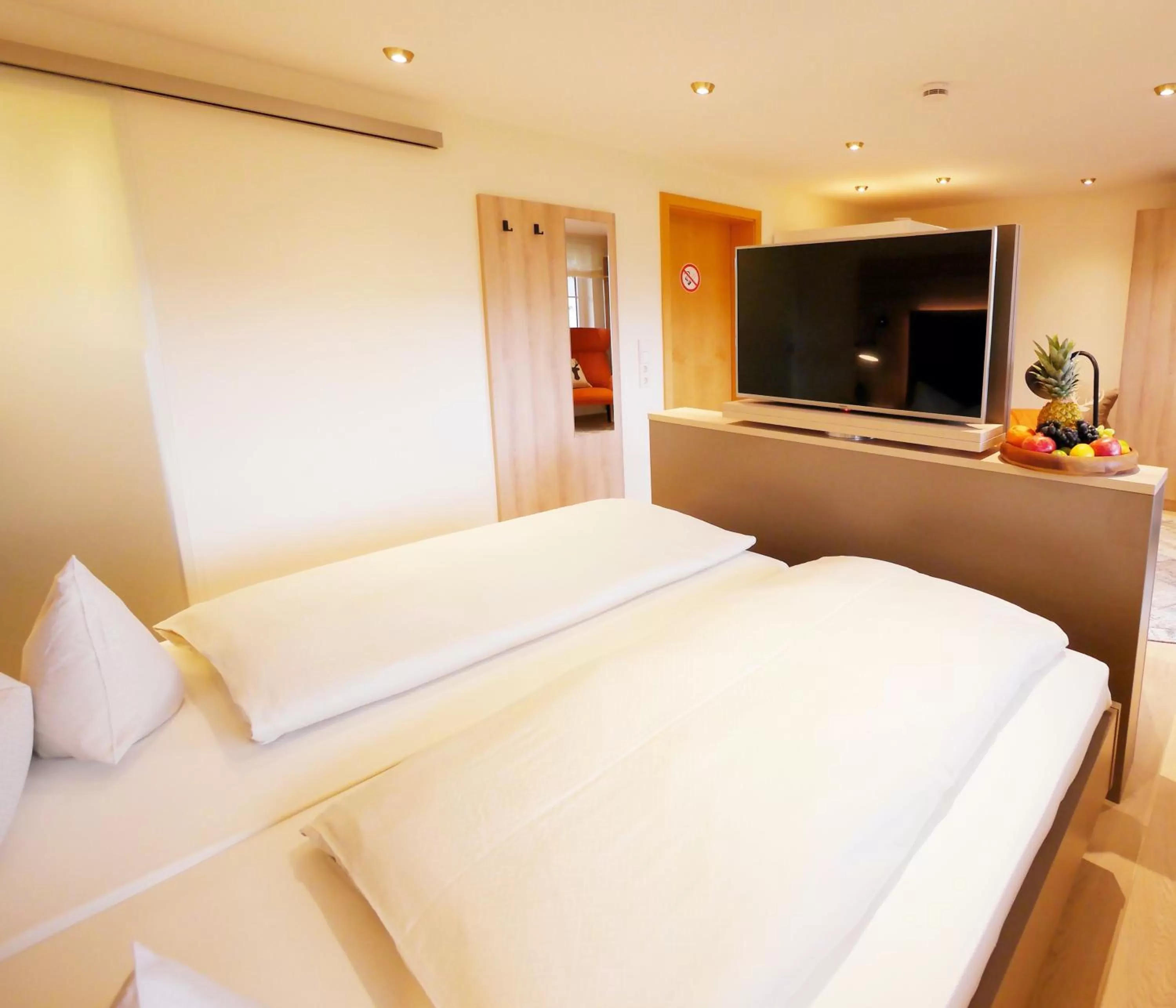 TV and multimedia, Bed in Berghotel Zollersteighof