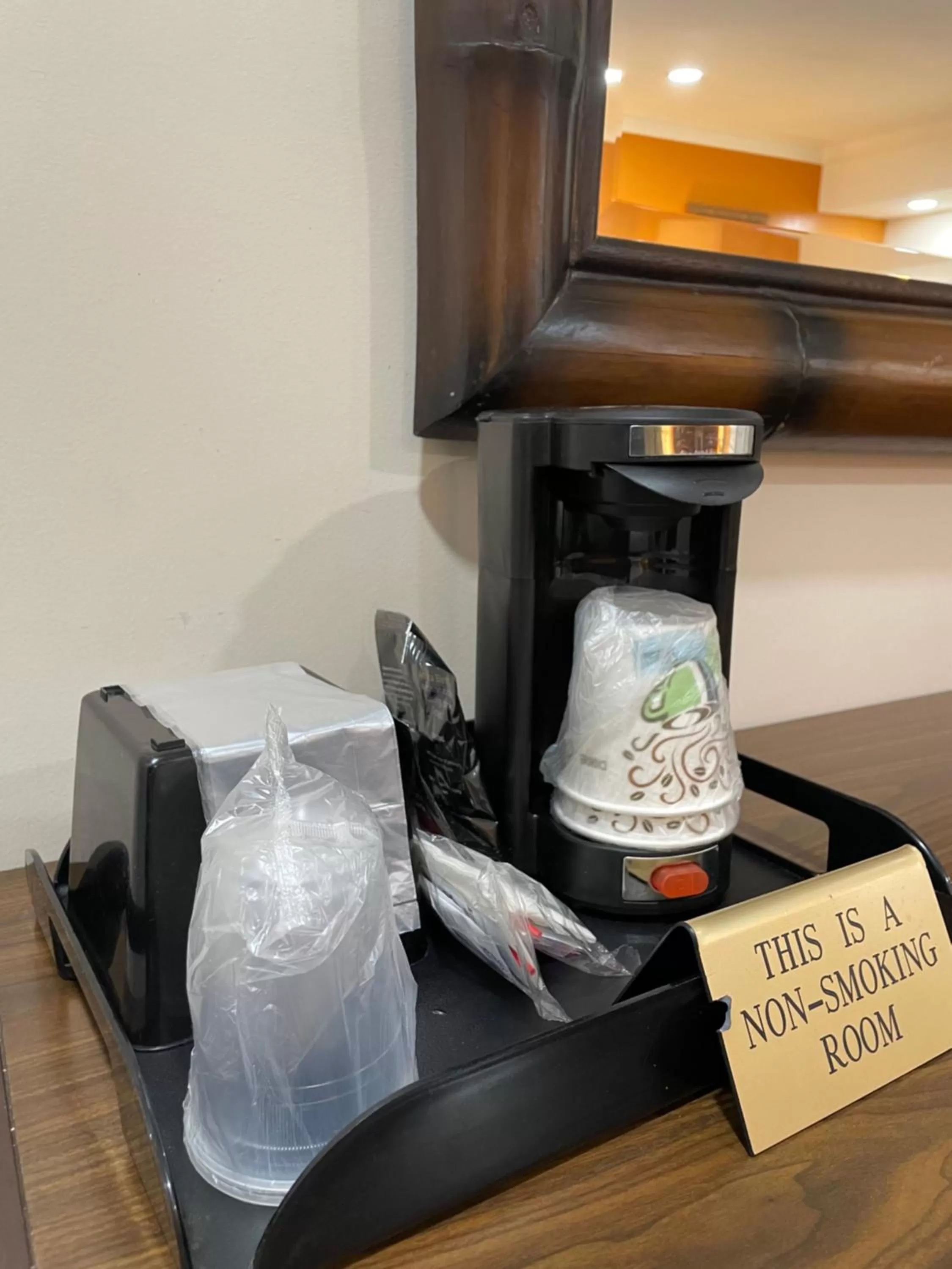 Coffee/tea facilities, Bed in Howard Johnson by Wyndham Ridgecrest, CA