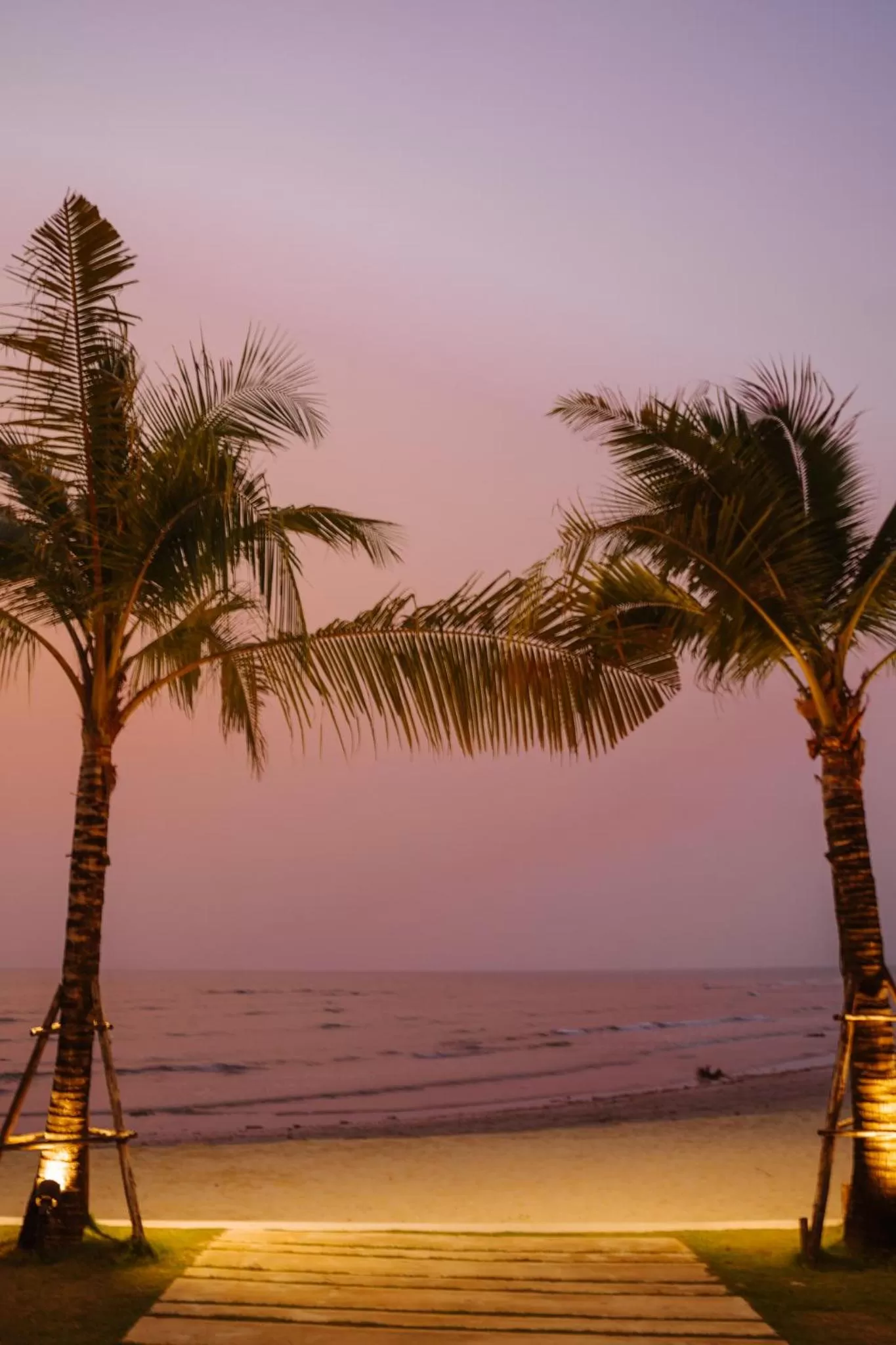 Sunset in VAYNA Boutique Koh Chang