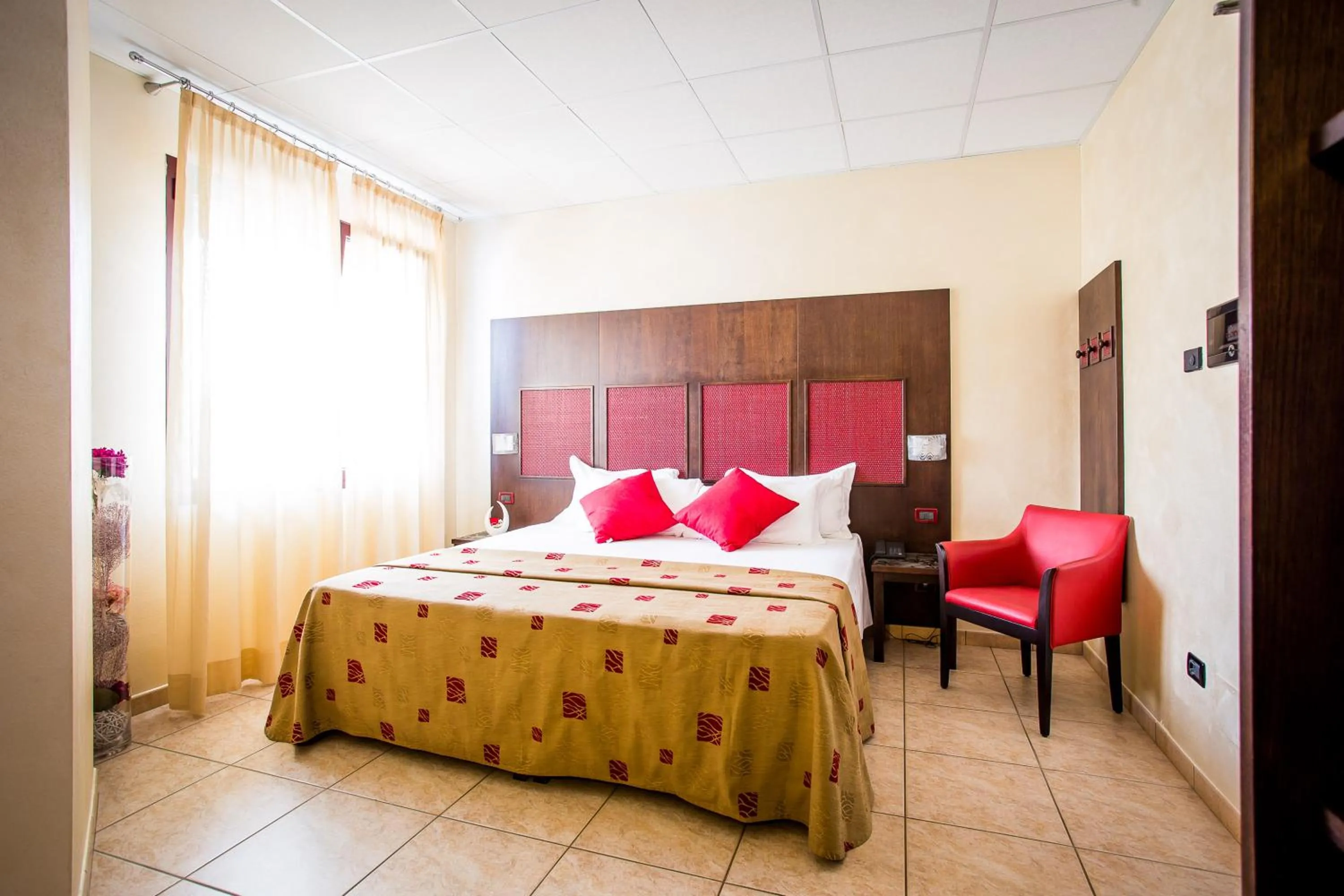 Toilet, Bed in Piccolo Hotel Nogara