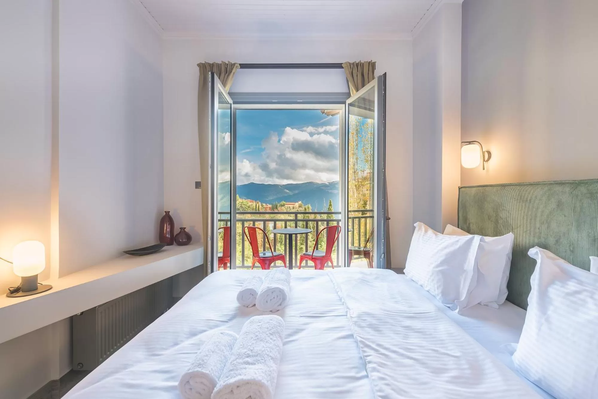 Bed in Snowglory Boutique Hotel