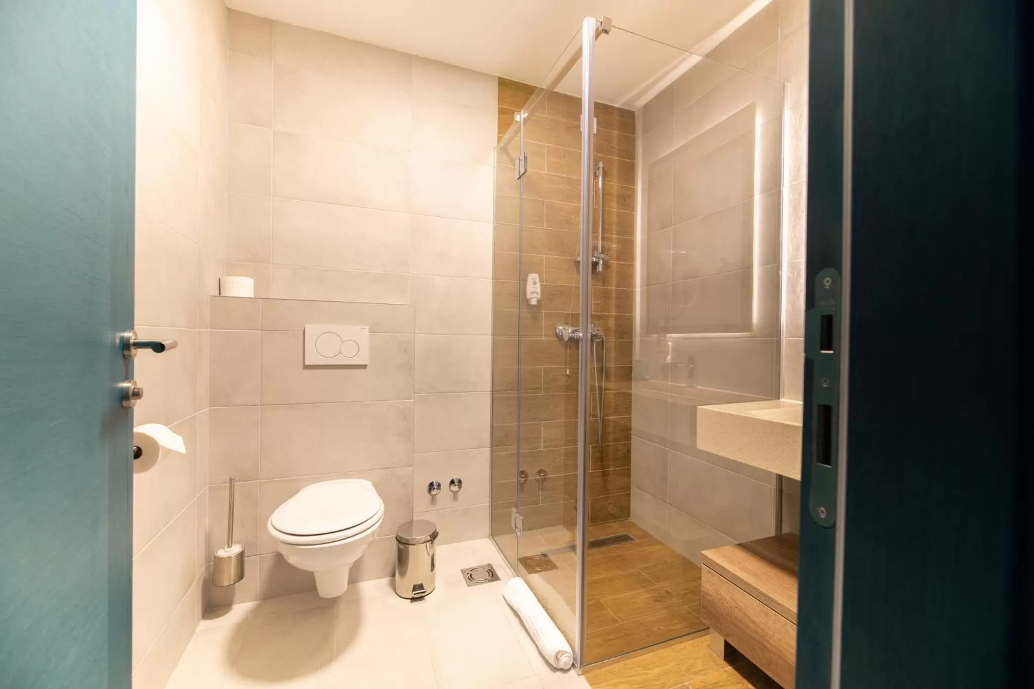 Shower in Hotel Nota