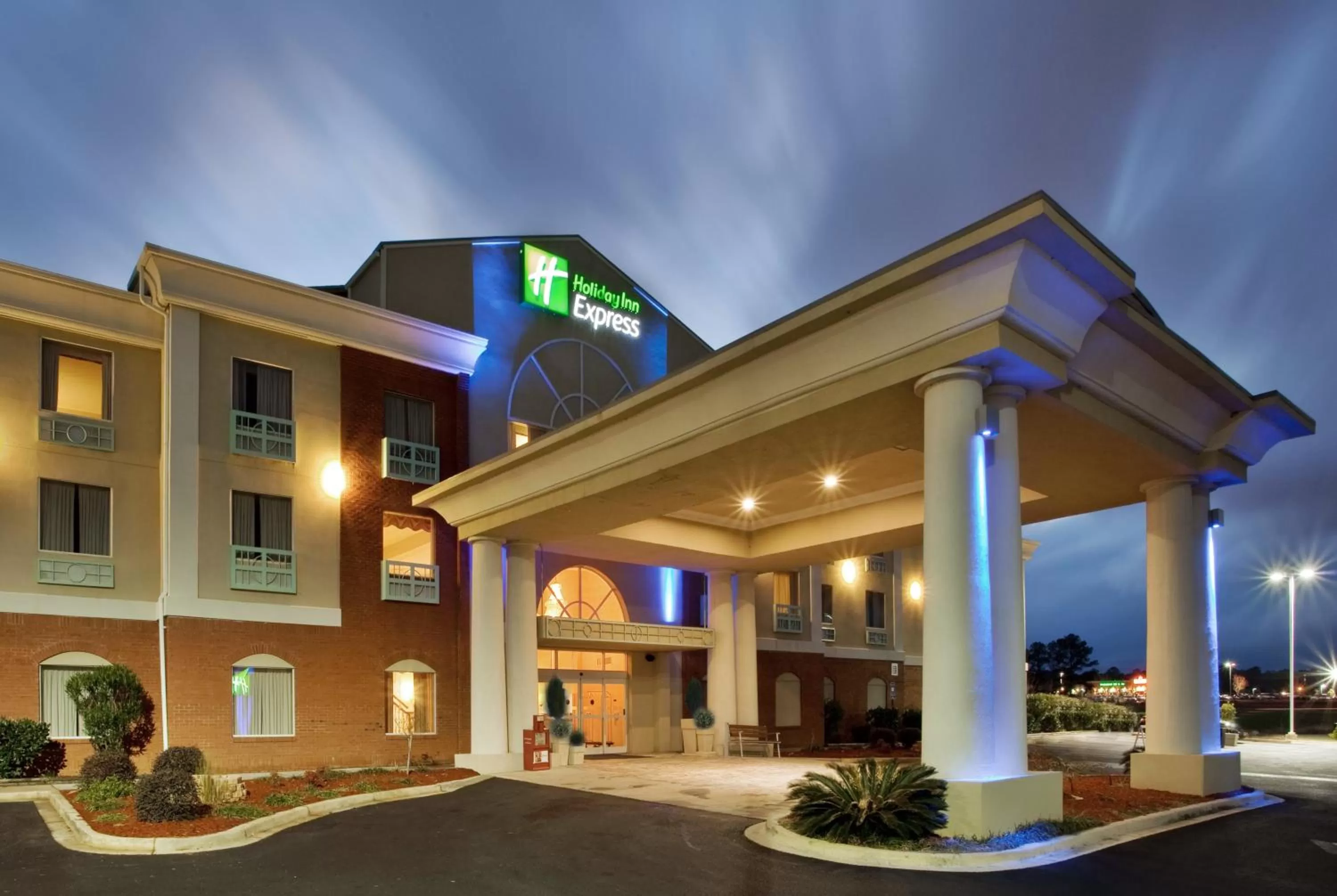 Property building in Holiday Inn Express and Suites Thomasville by IHG