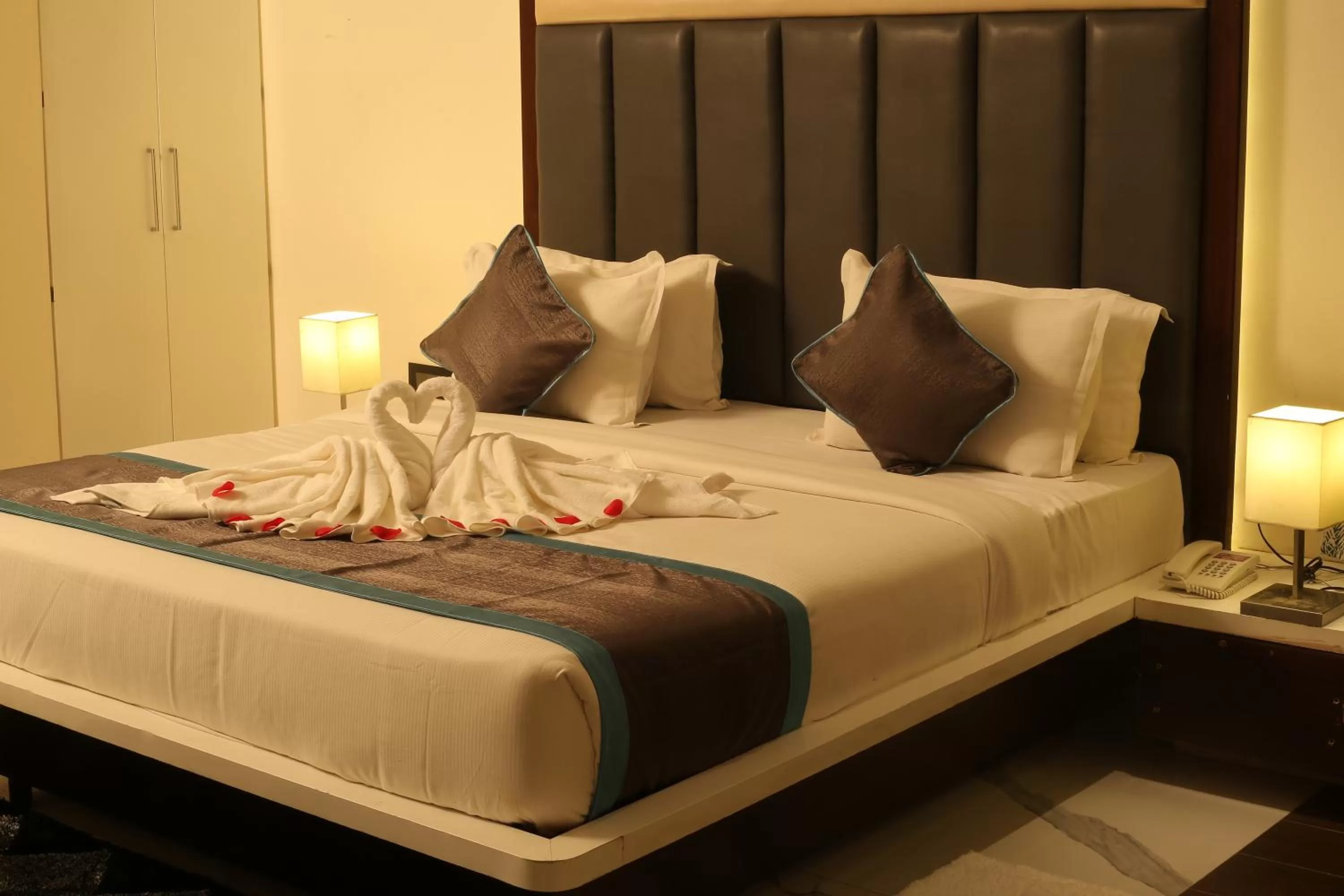 Bed in PARK SIGNATURE HOTELS - Royal Benza
