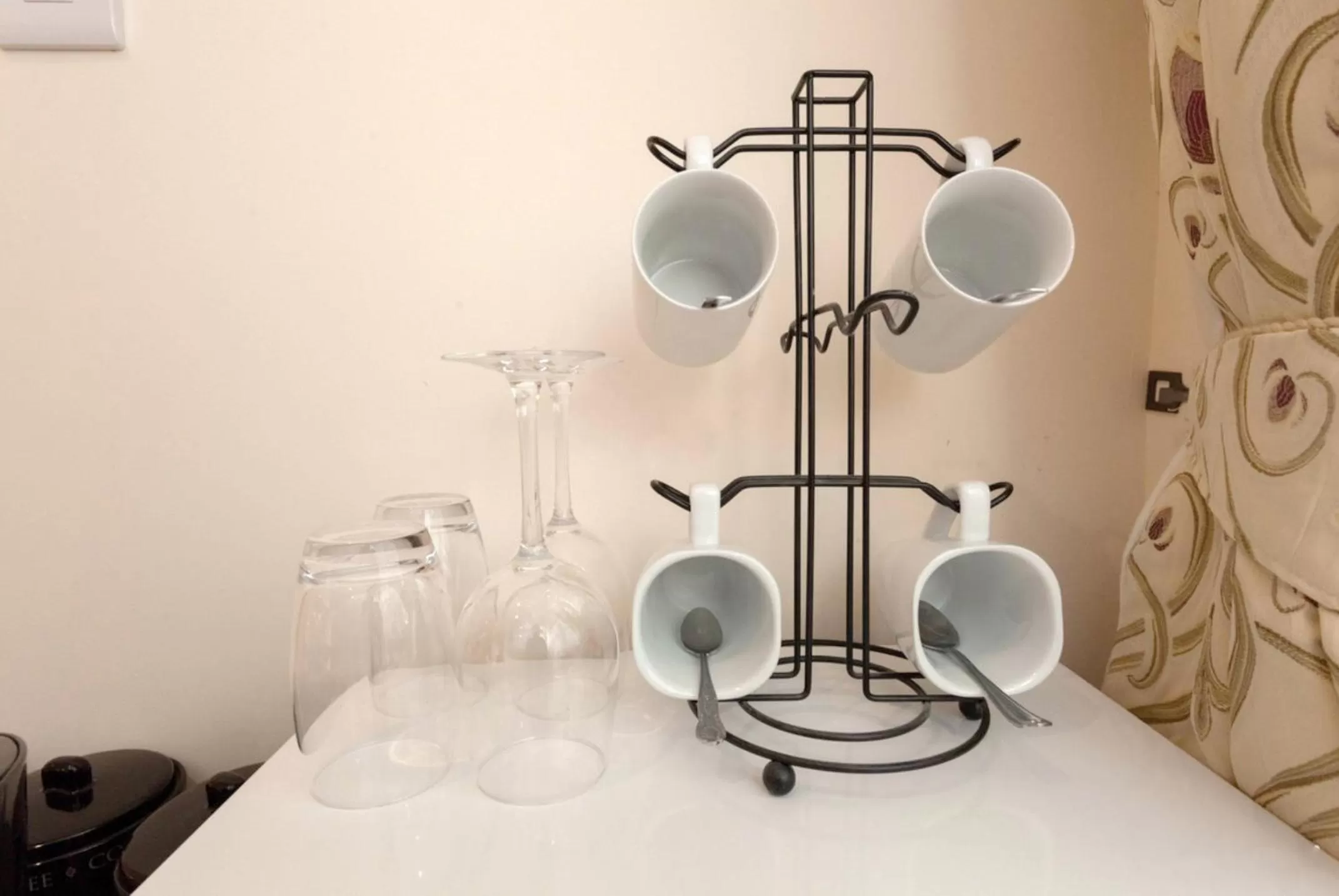 Bedroom in Hanger Down House Bed and Breakfast