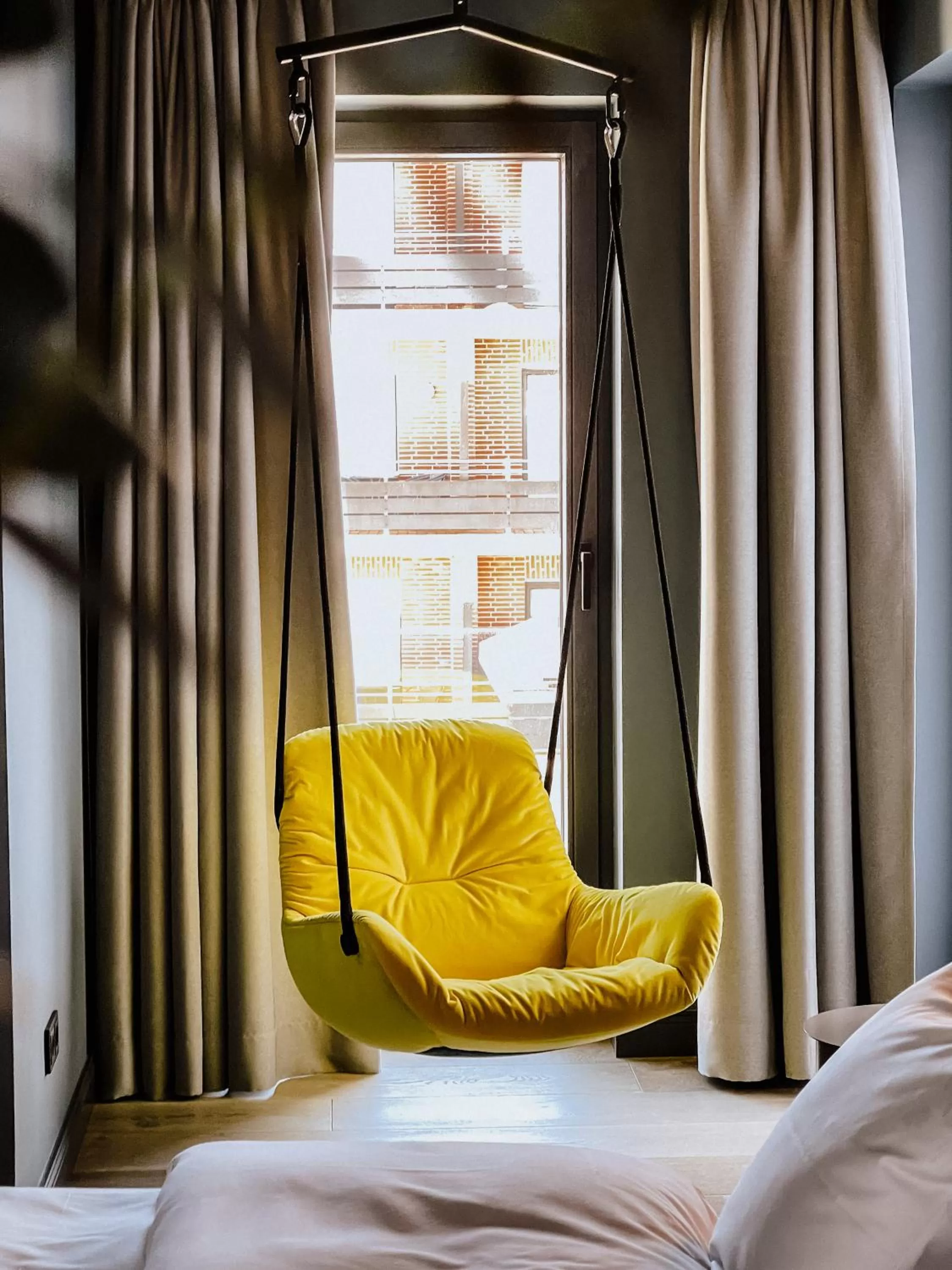 Photo of the whole room, Bed in Hotel Atlantic - Kopf aus, Herz an!