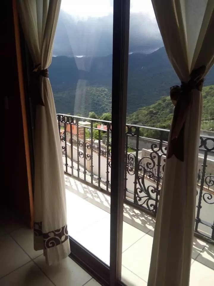 Mountain View in Hotel & Balneario Los Angeles