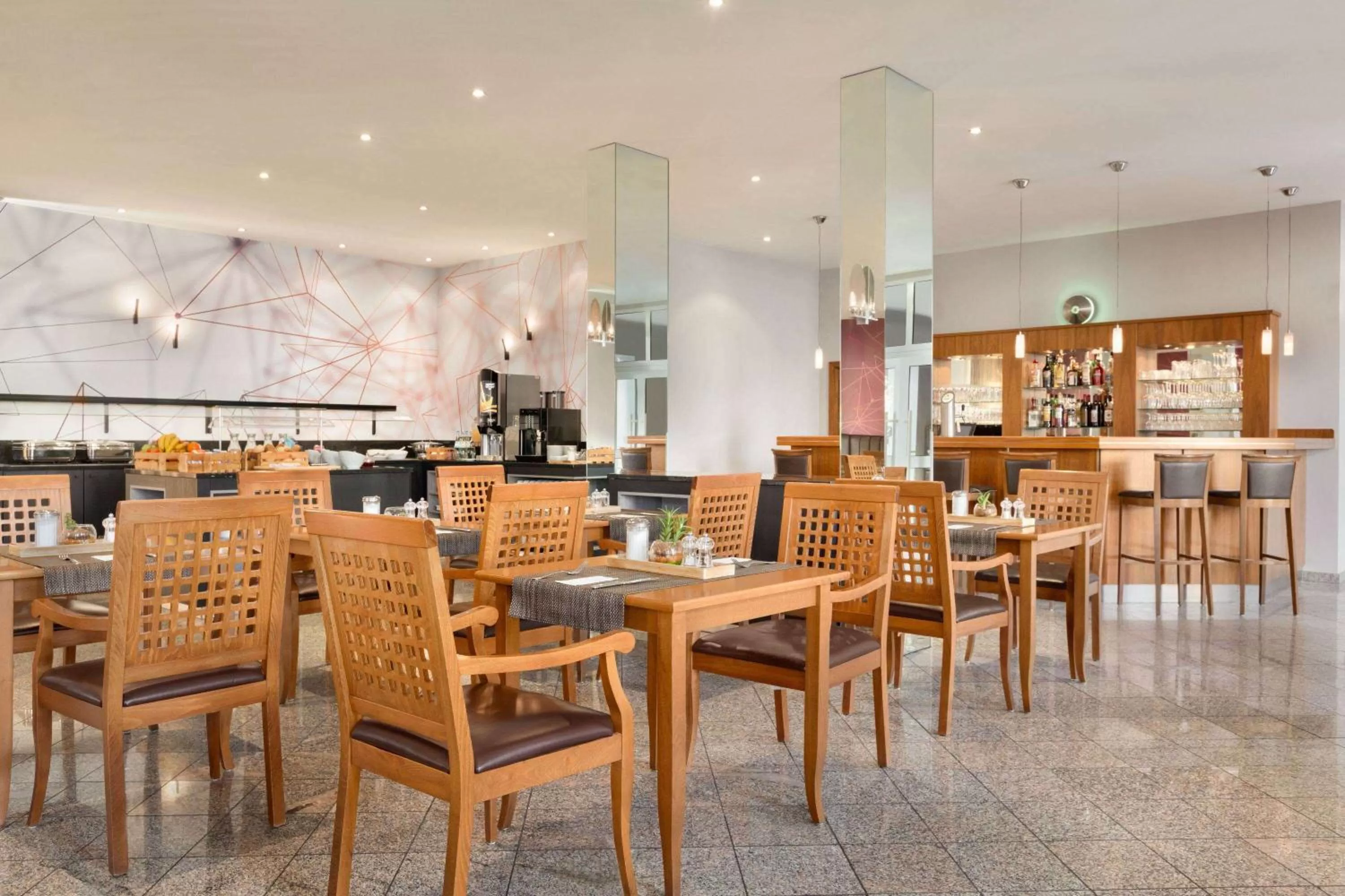 Restaurant/places to eat in Ramada by Wyndham München Airport
