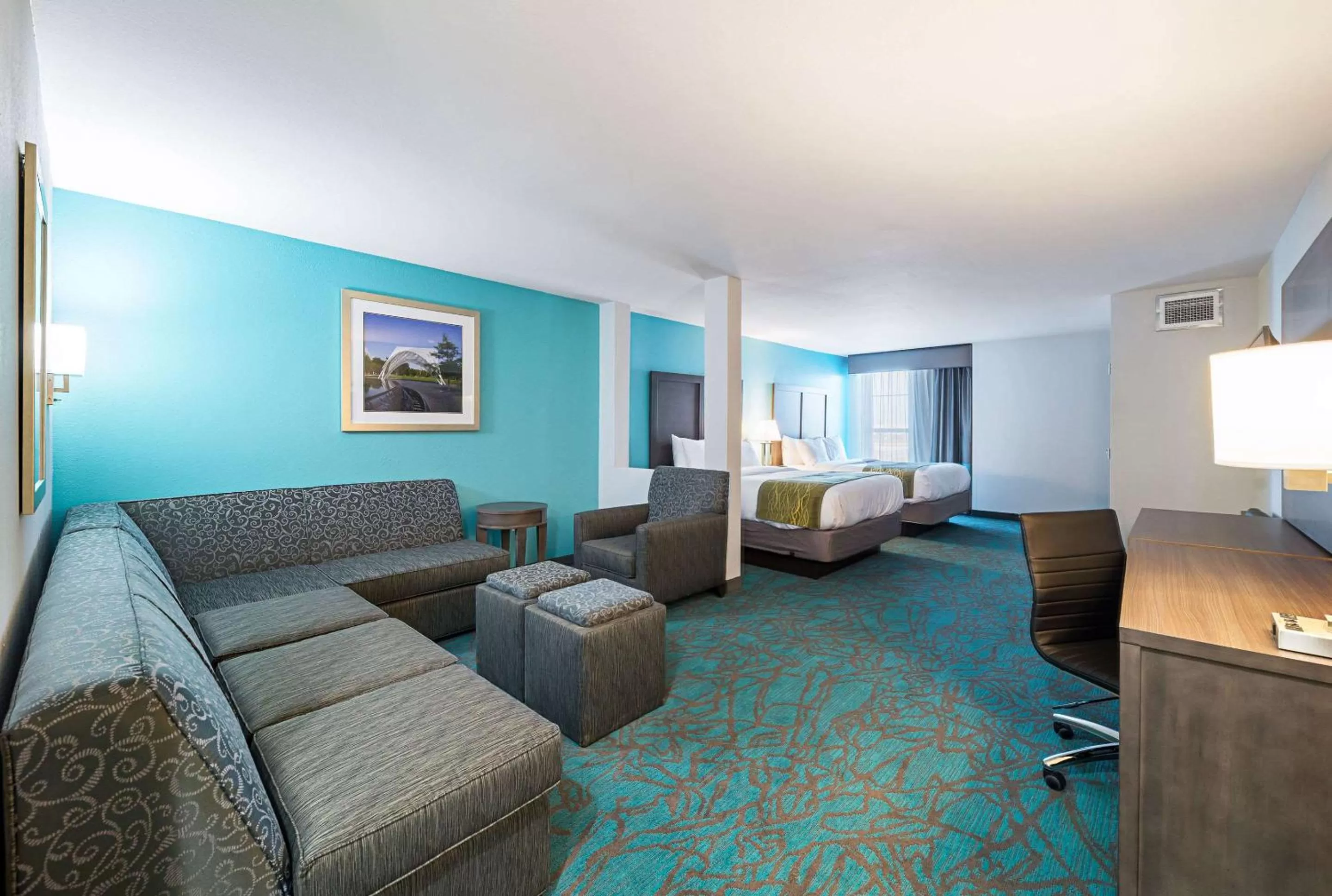 Photo of the whole room in Comfort Inn & Suites Oklahoma City near Bricktown