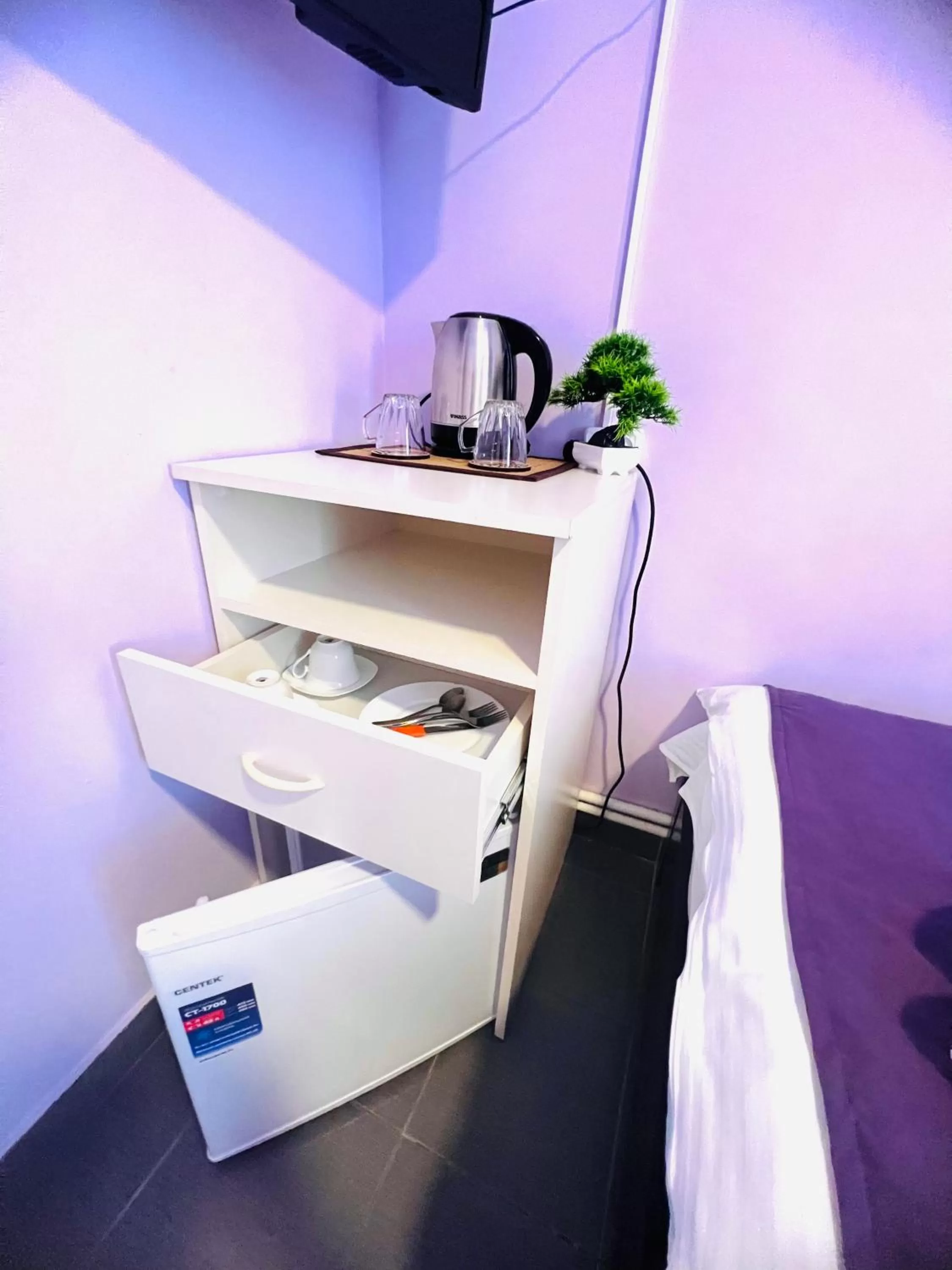 Coffee/tea facilities in MarNar Hotel