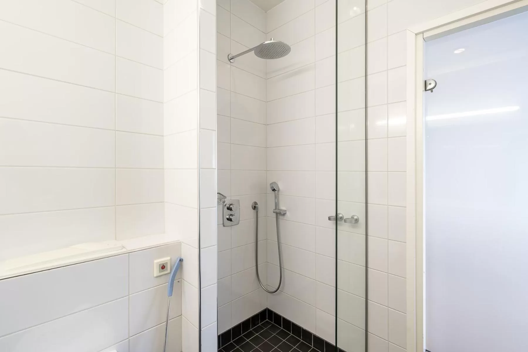 Bathroom in Hiisi Hotel Helsinki Jätkäsaari