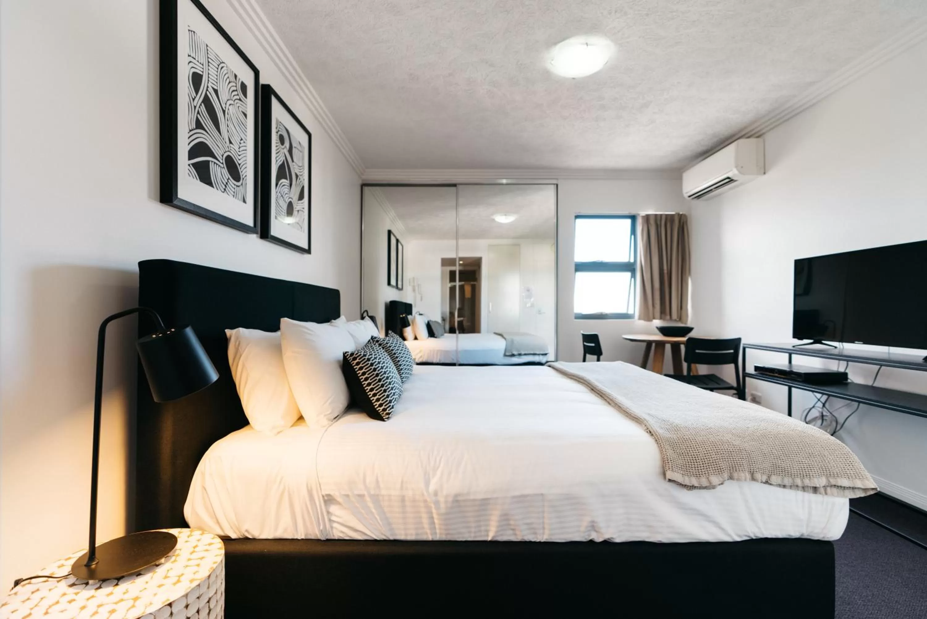 TV and multimedia, Bed in Gabba Central Apartments