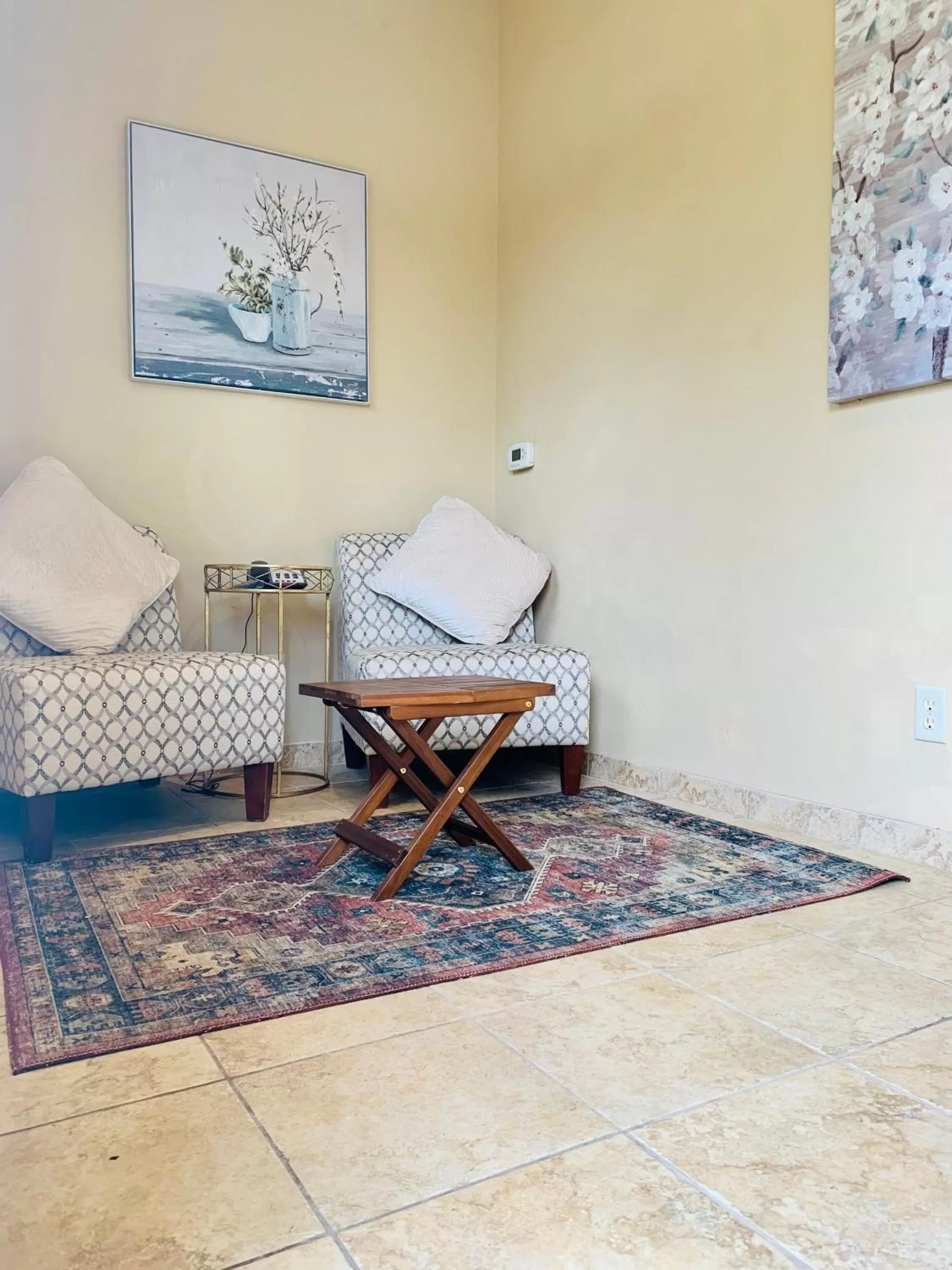 Living room in Chateau Coralini