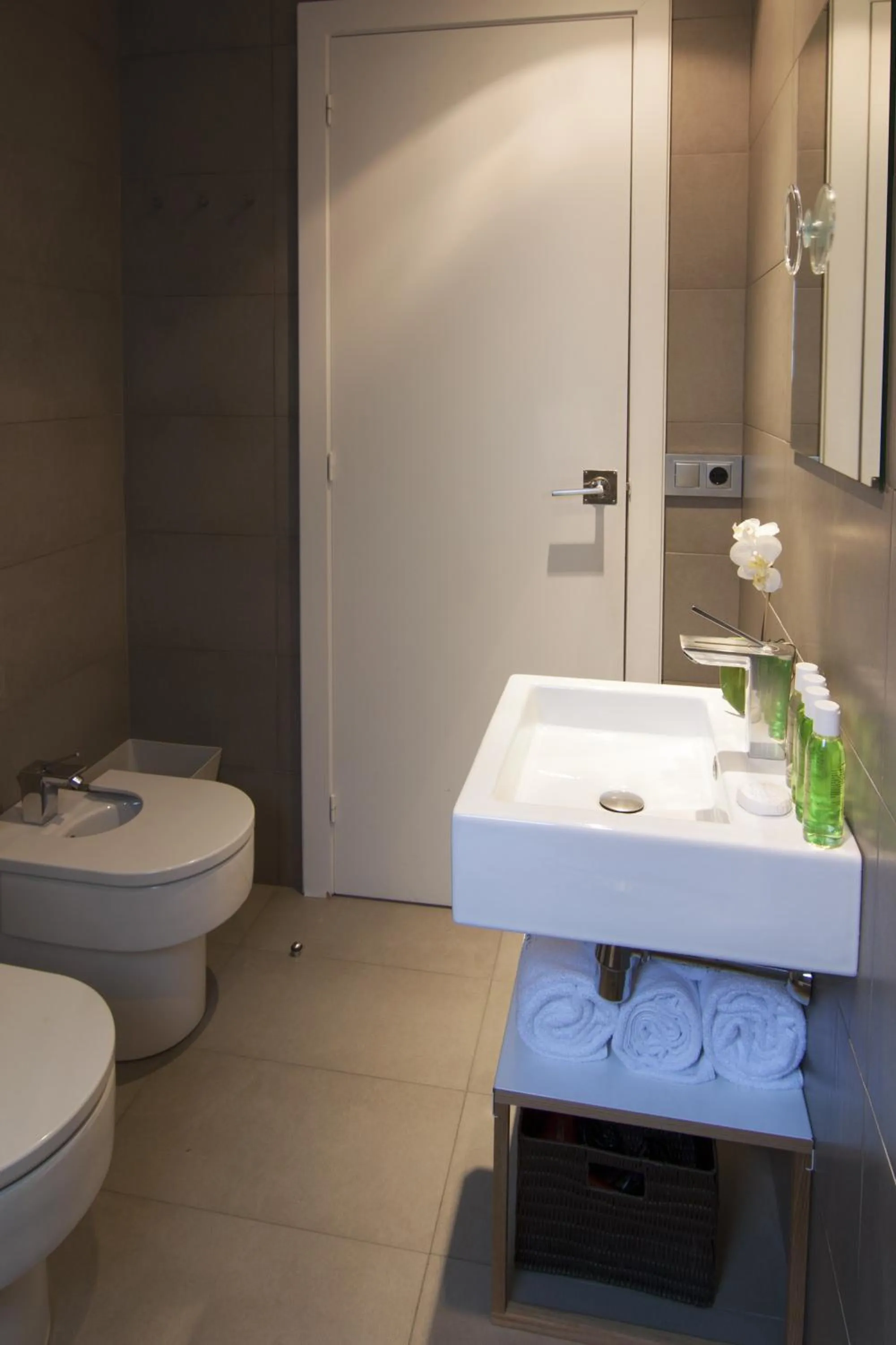 Bathroom in Apartments Sixtyfour