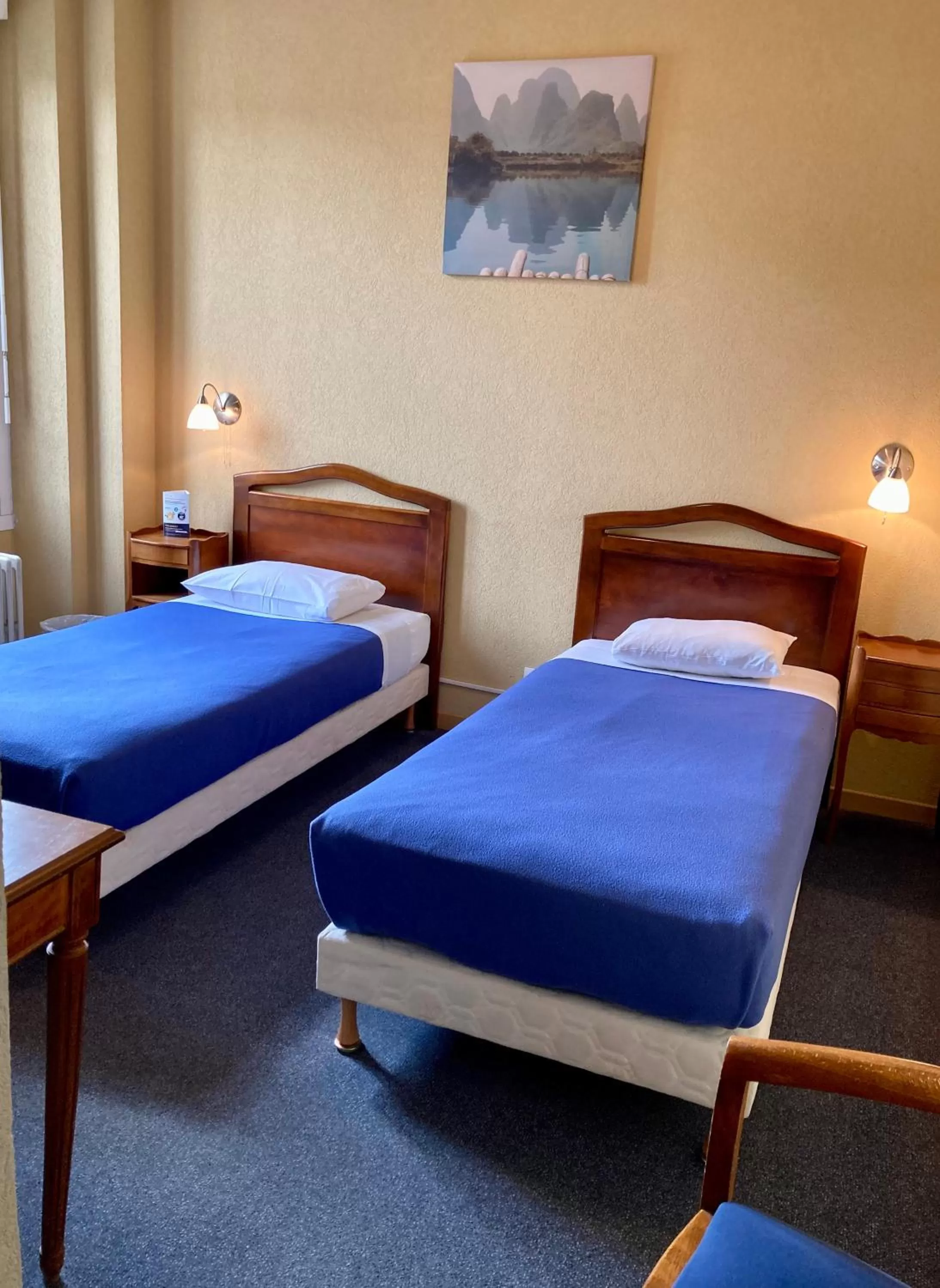 Bed in Hôtel De Champagne