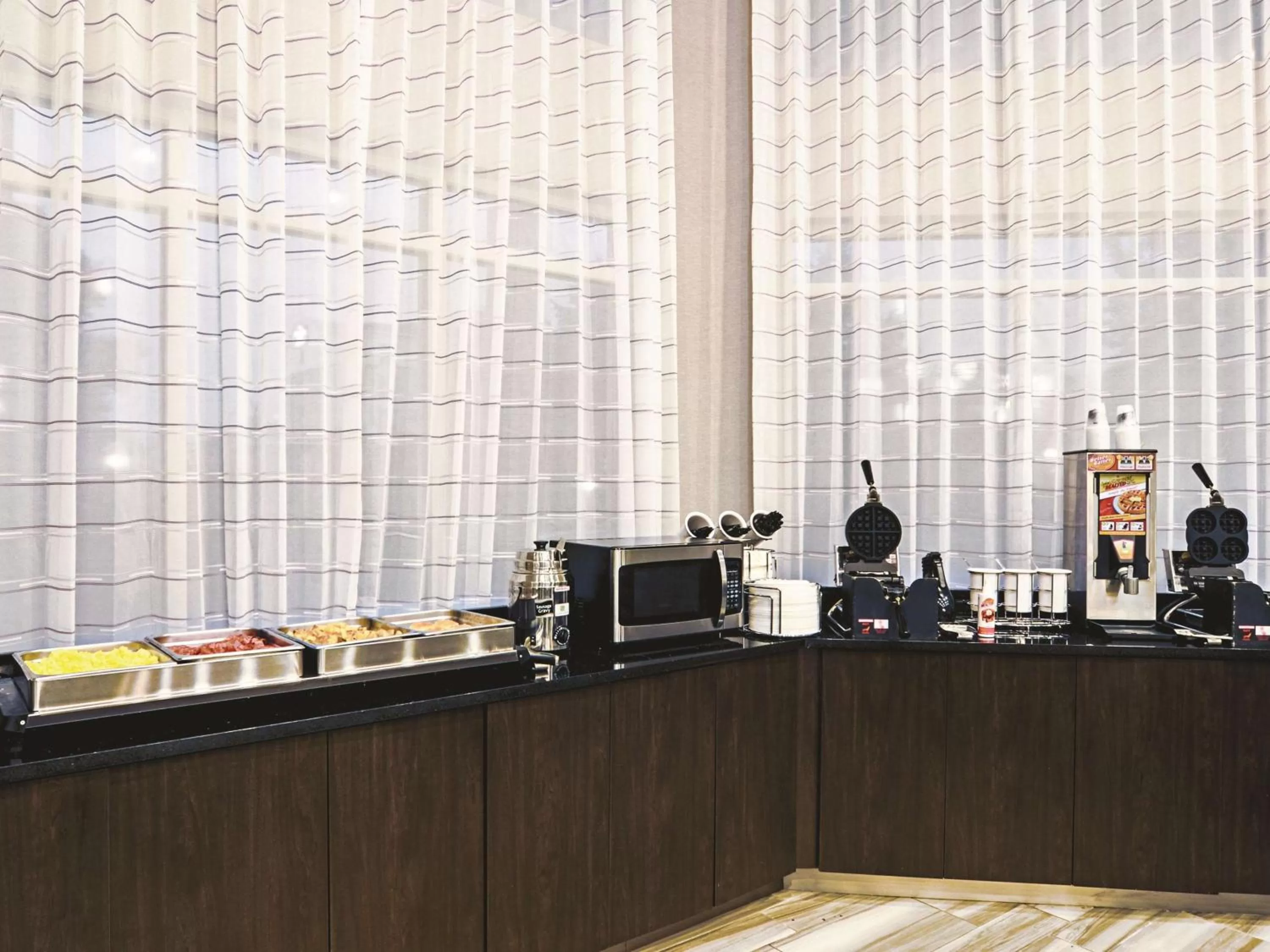 Restaurant/places to eat in La Quinta by Wyndham Denver Airport DIA