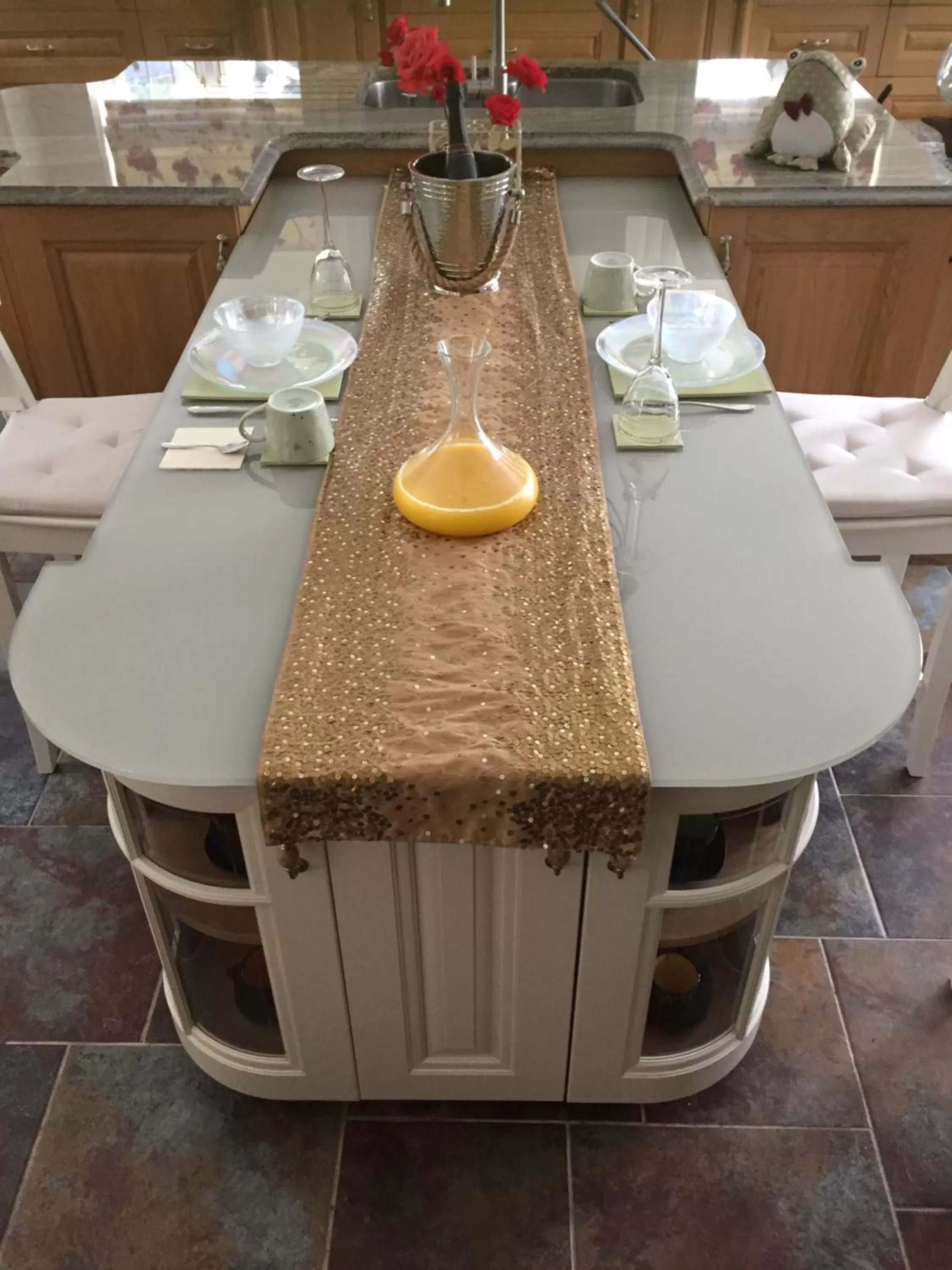 Kitchen or kitchenette in Retreat at The Knowe Auchincruive Estate