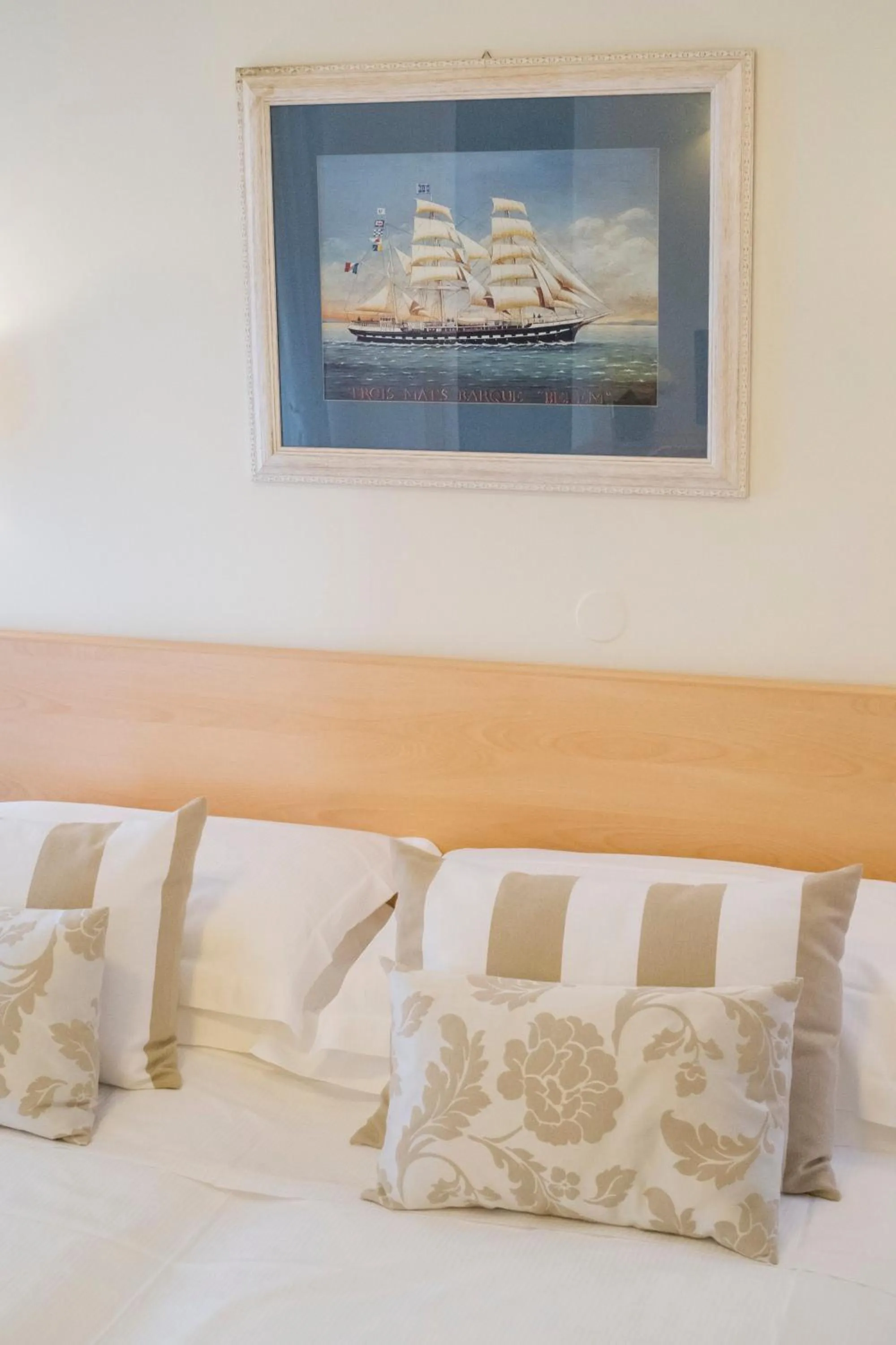 Bedroom, Bed in Hotel Mon Cheri