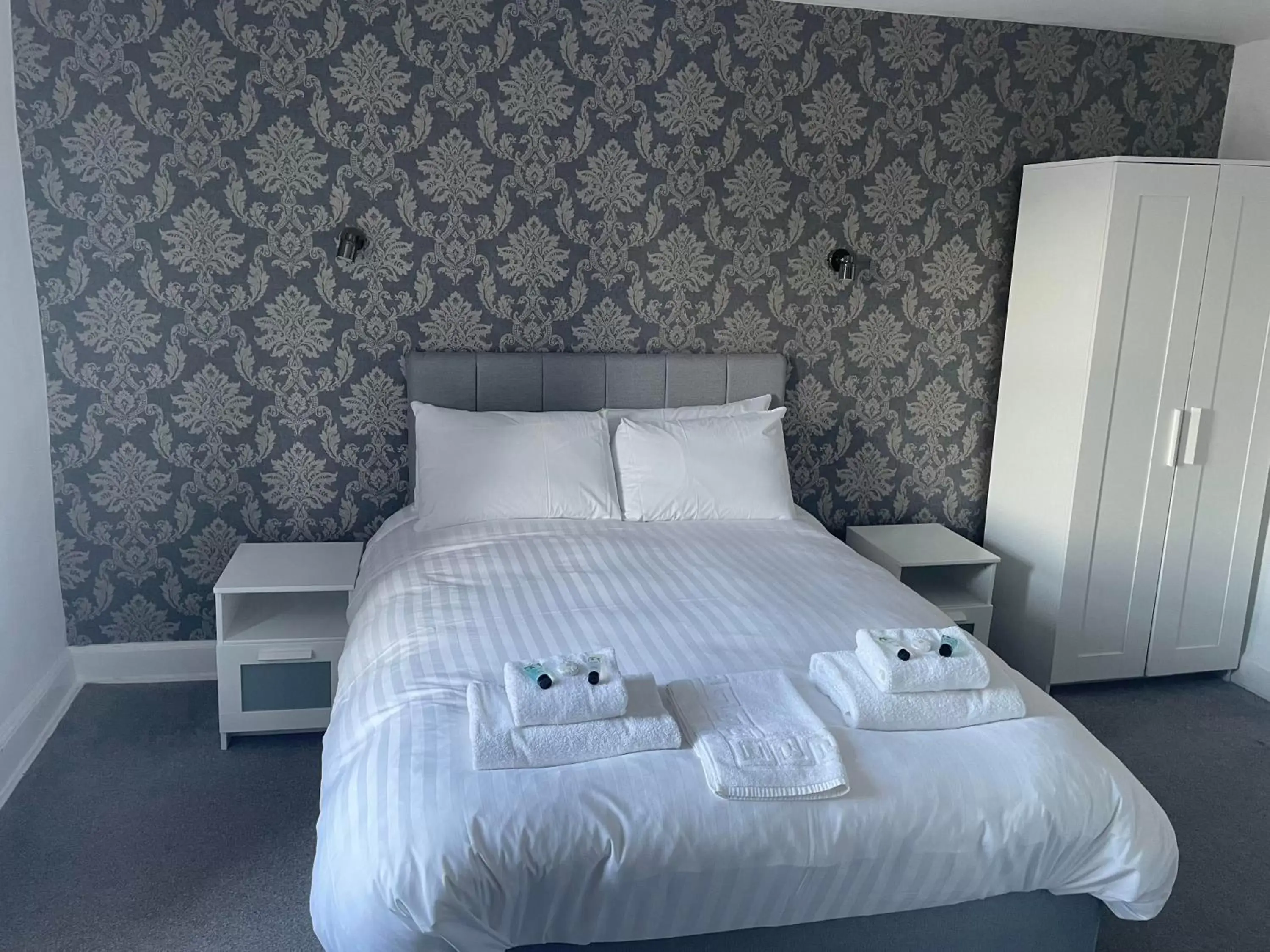 Double Room with Private Bathroom in The Farmers Arms Inns Double Room with Private Bathroom in The Farmers Arms Inns