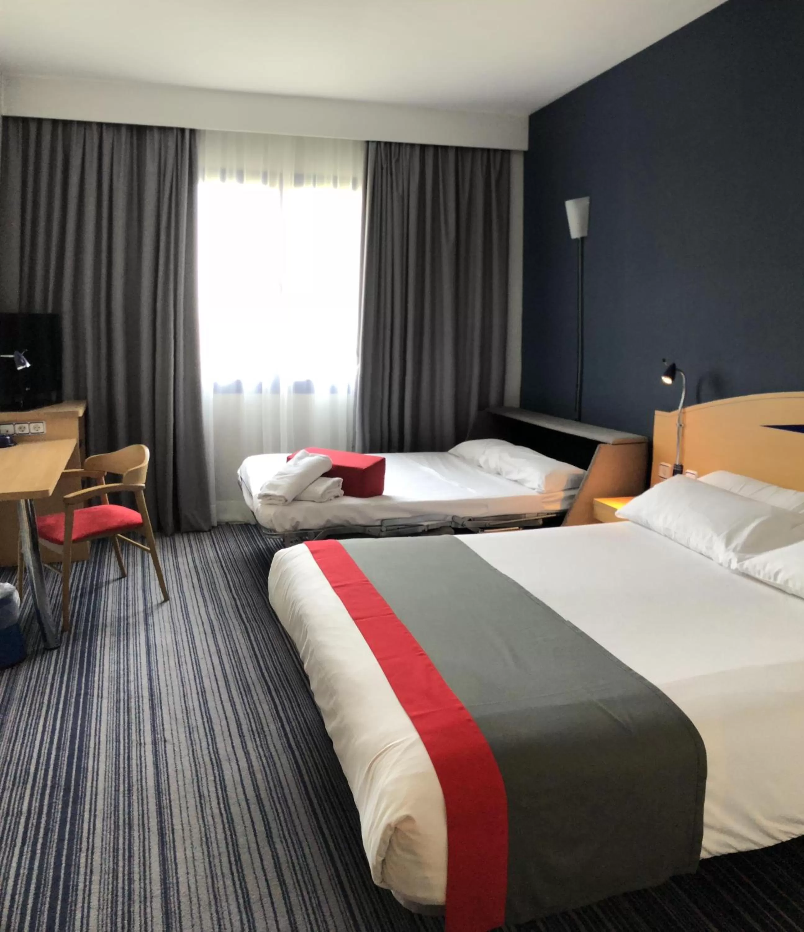 Photo of the whole room, Bed in Holiday Inn Express San Sebastian de los Reyes by IHG