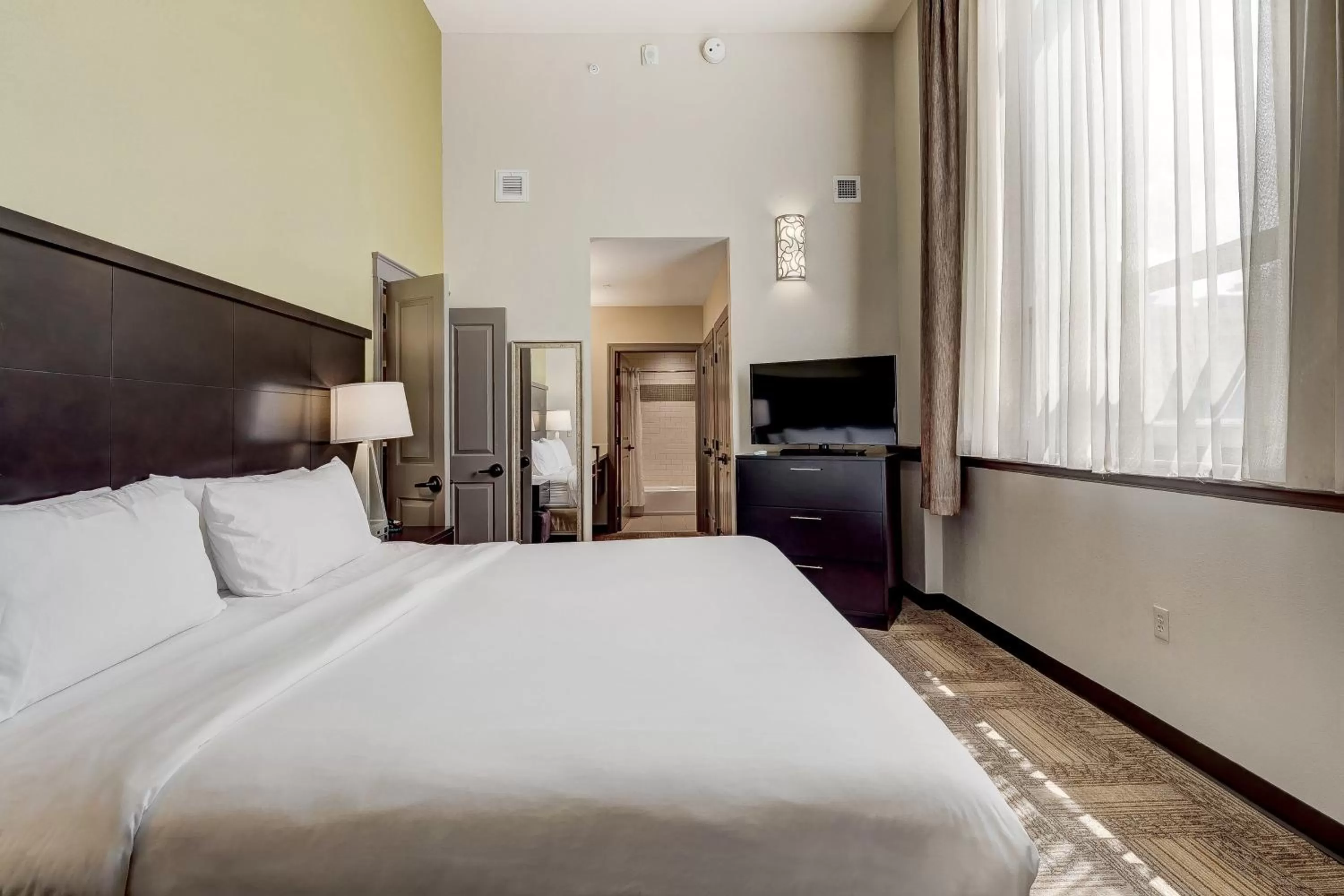 Photo of the whole room, Bed in Staybridge Suites Baltimore - Inner Harbor by IHG
