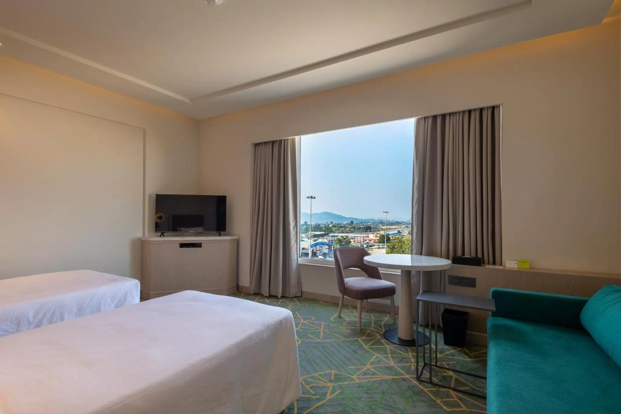 Photo of the whole room, Bed in Holiday Inn Katra Vaishno Devi by IHG