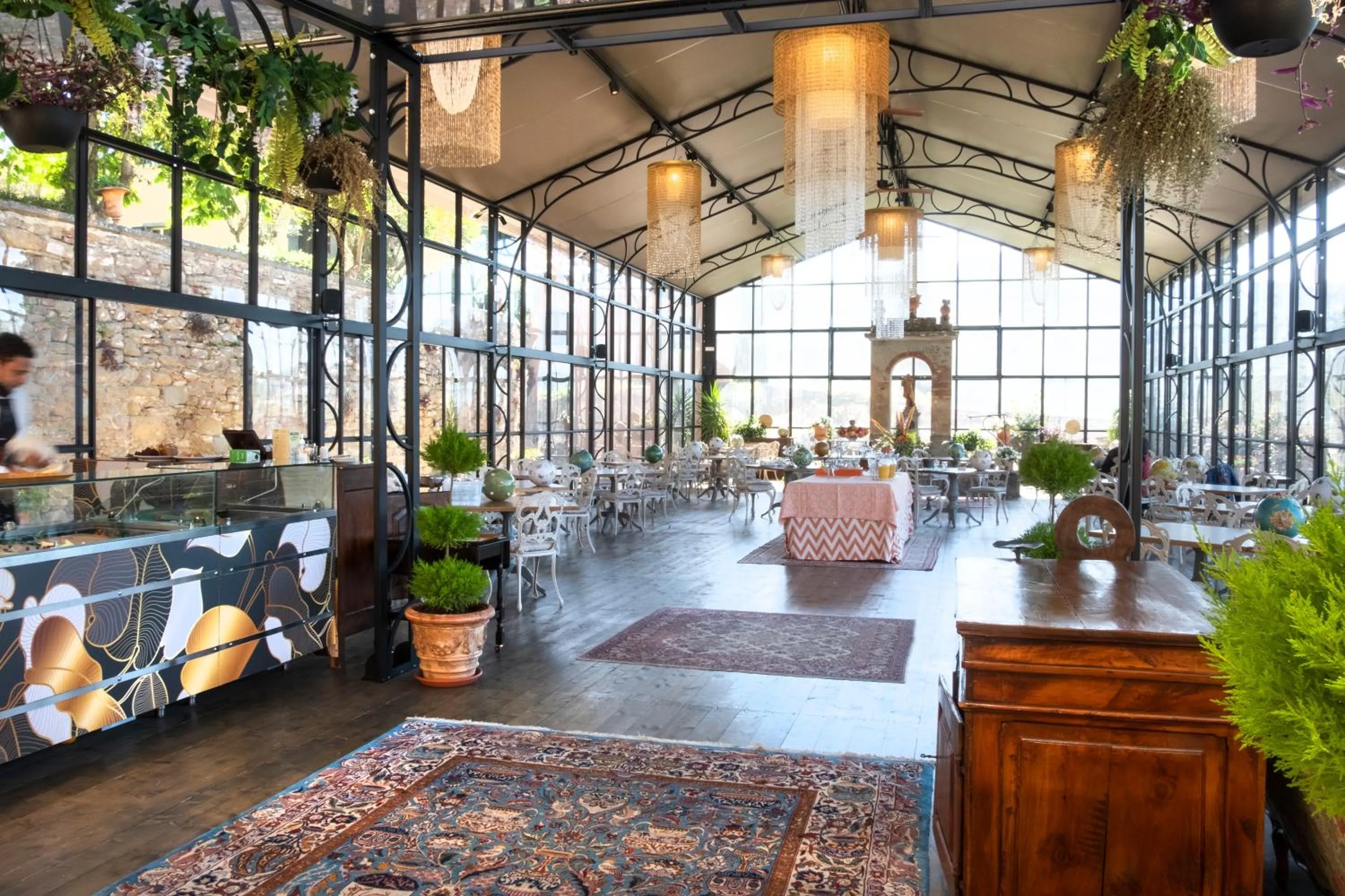 Restaurant/places to eat in Il Falconiere Relais & Spa