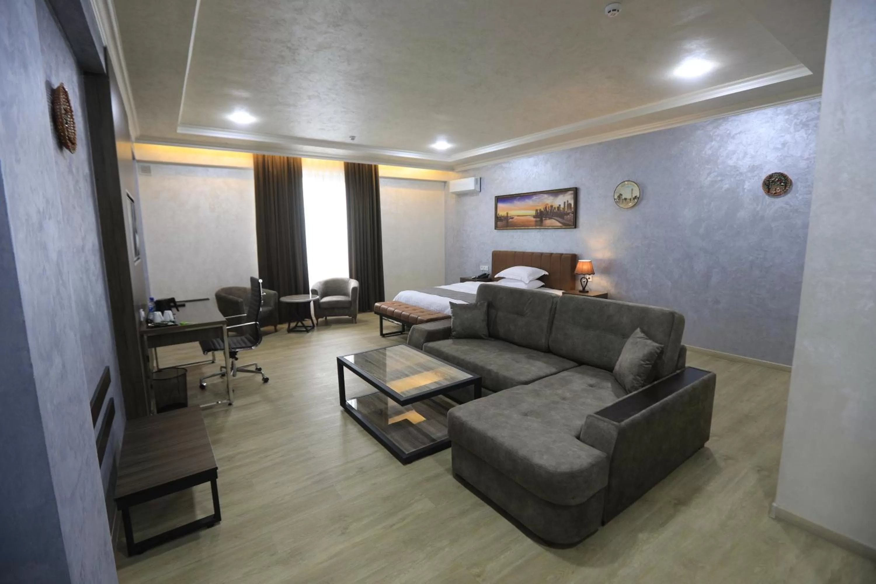 Bedroom in CHlNOR HOTEL