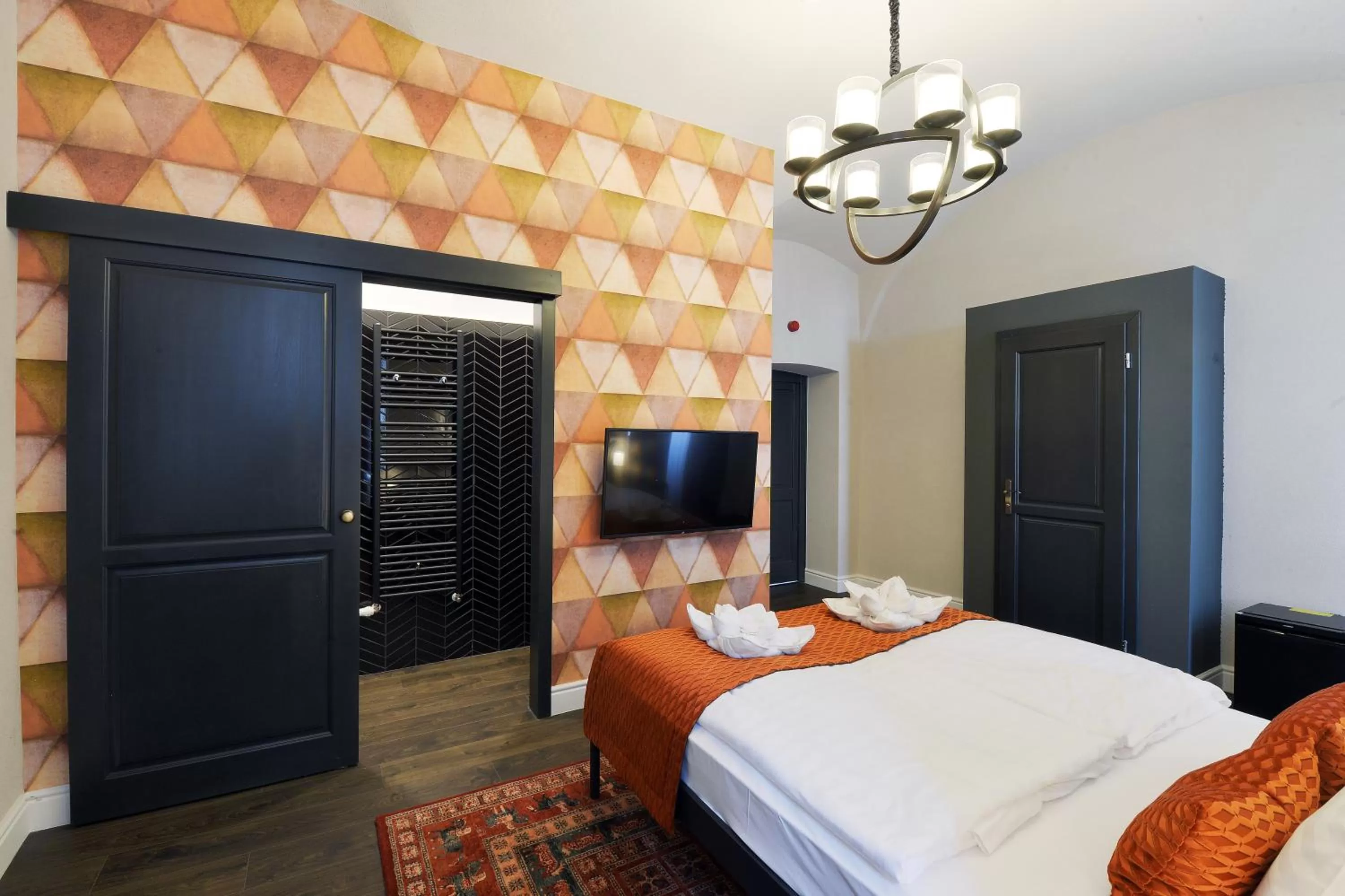 Bed in 1552 Boutique Hotel