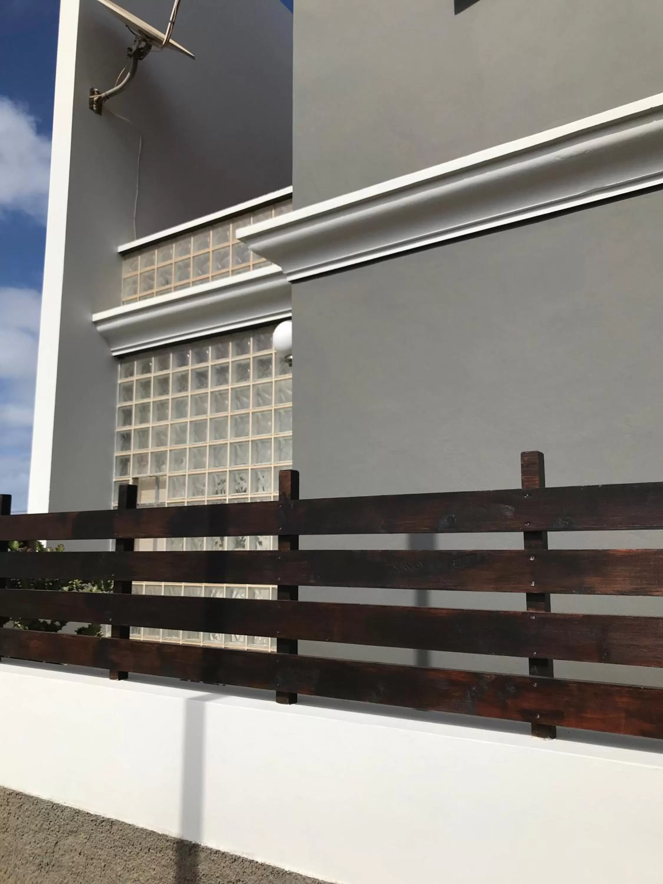 Property building in Blue Eagle Guesthouse - Casa de hospedes