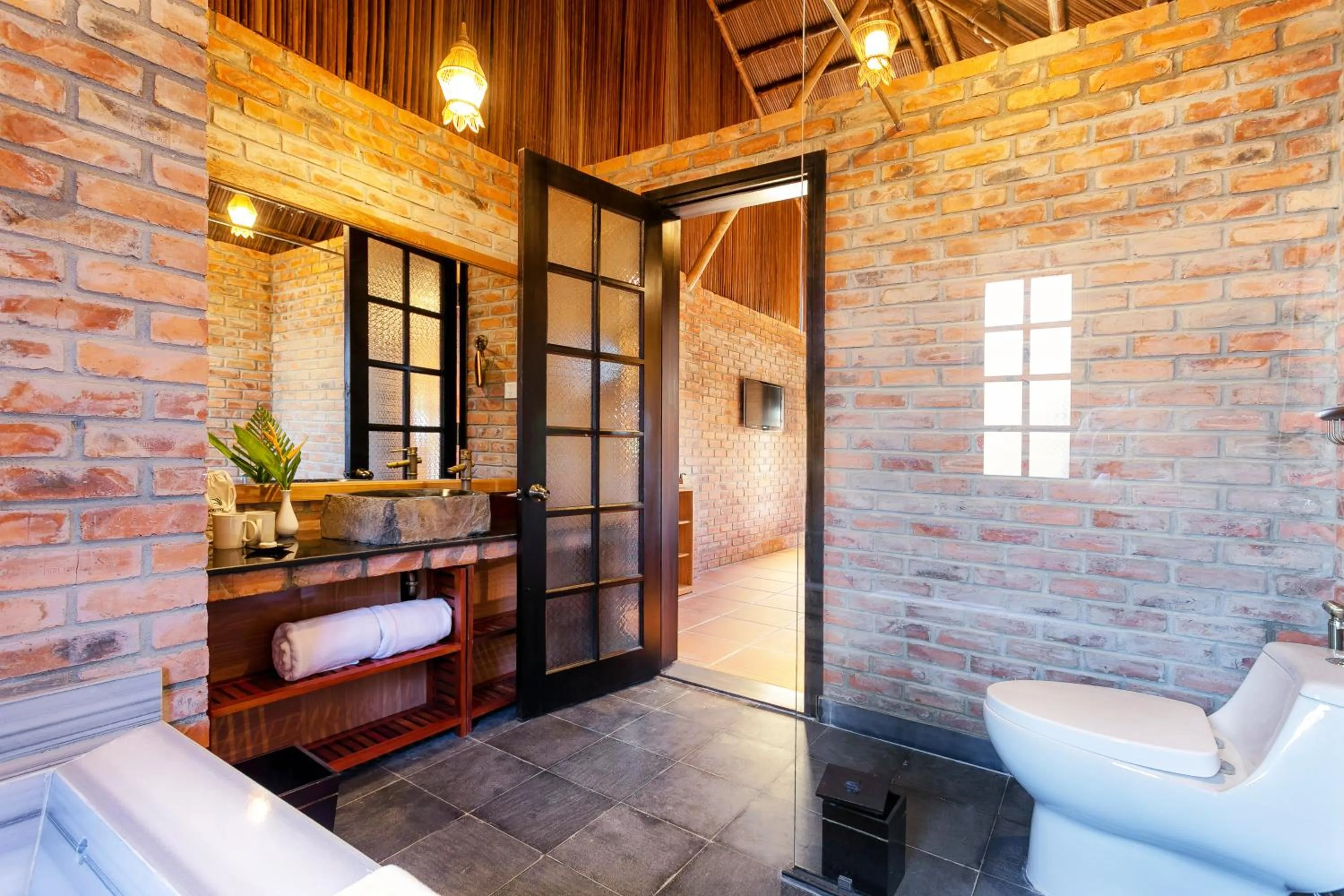 Bathroom in ENSO Retreat Hoi An - Rediscovery & Serenity