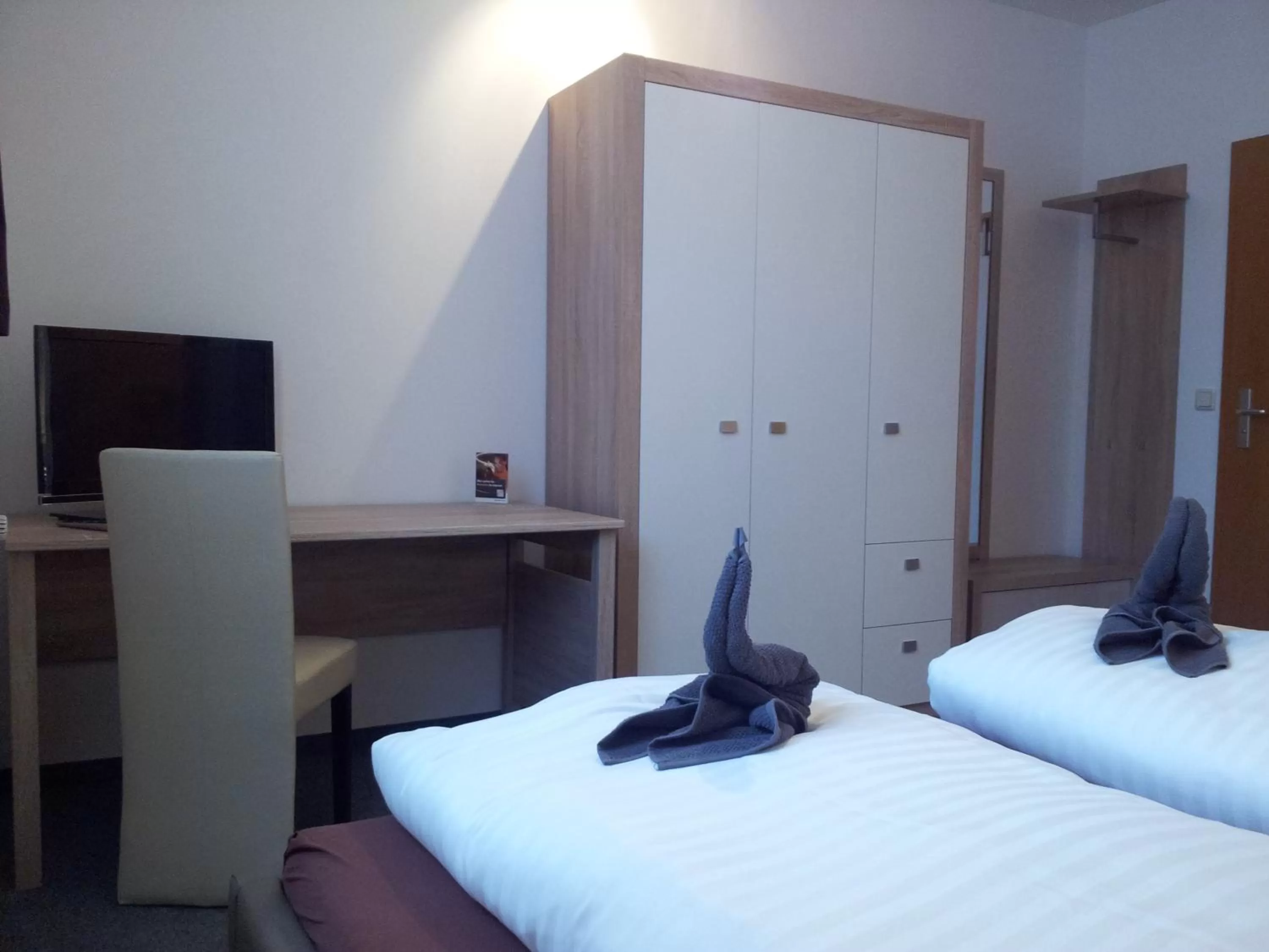 Bed in Landgasthof Mörsbergei