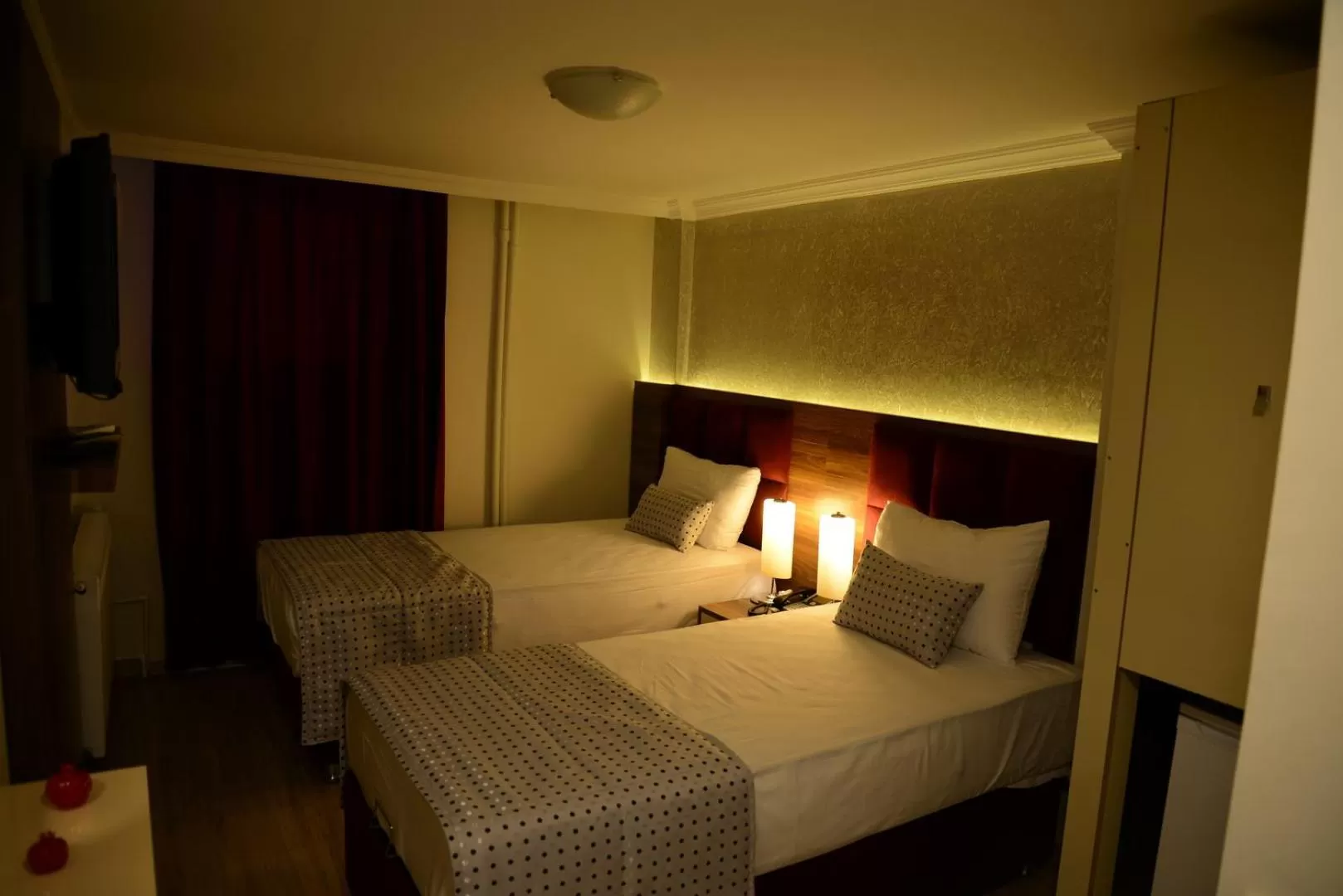 Bed in Laleli Hotel Izmir