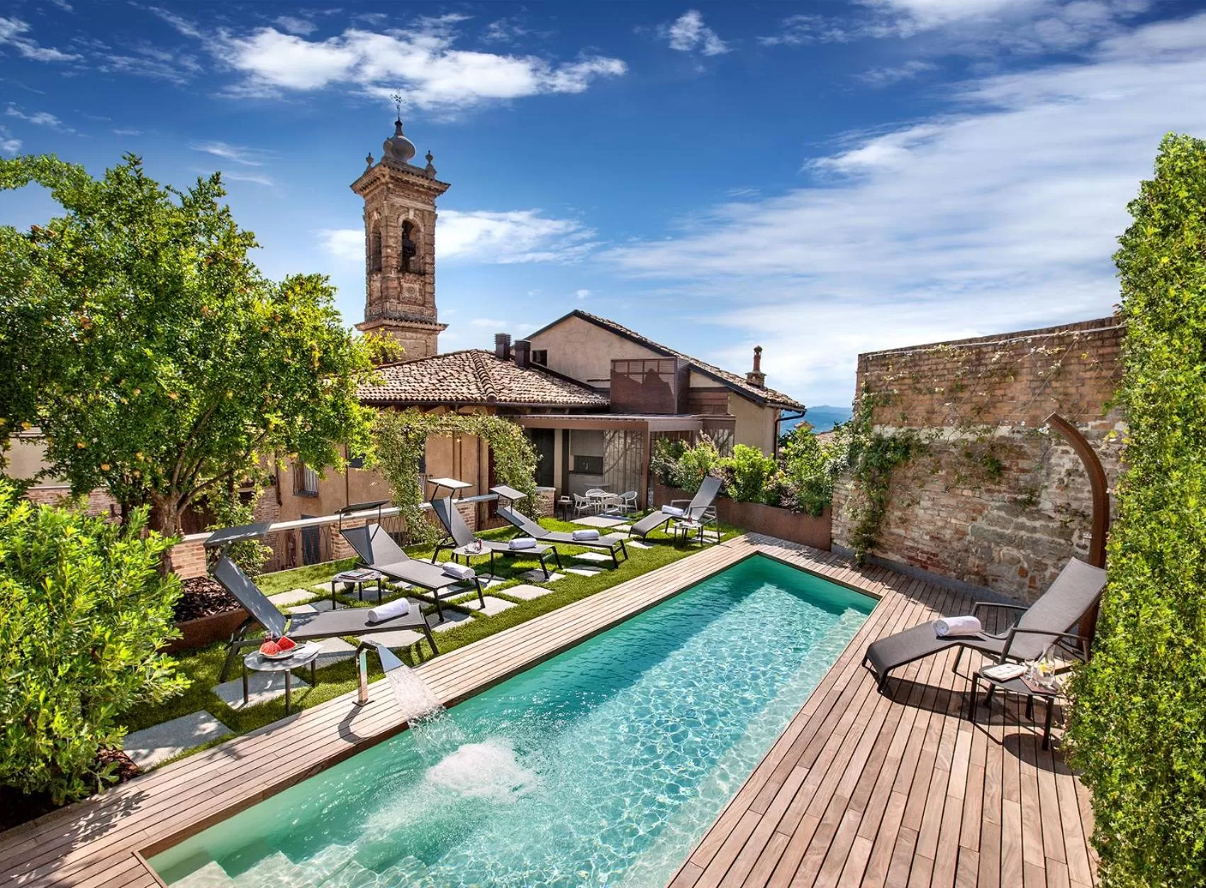 Swimming pool in Il Cortile di San Michele