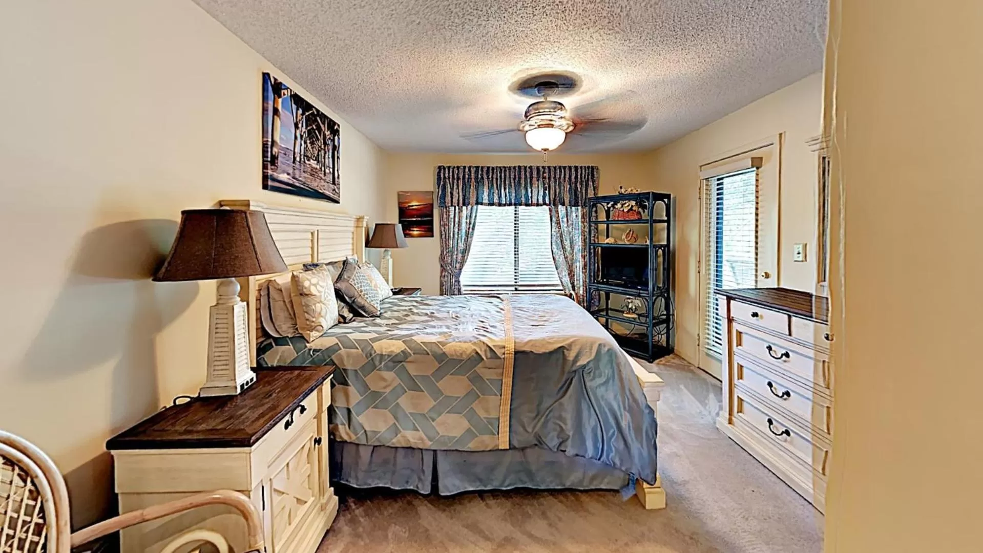 Bedroom in Beach Vacation Condos
