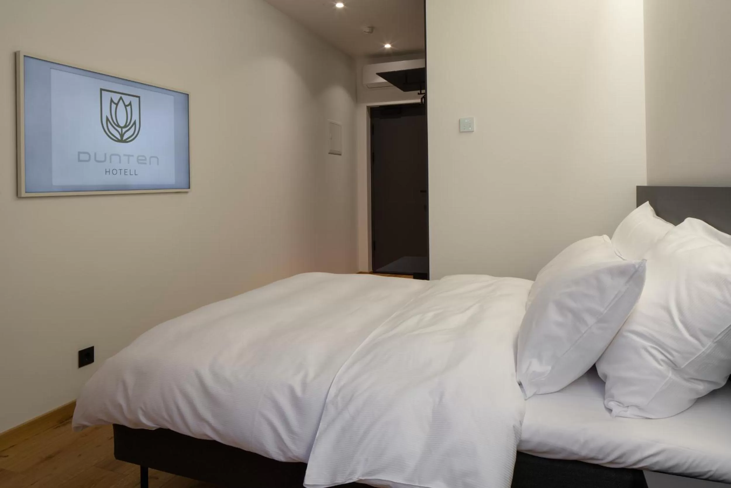 Bed in Dunten Hotel