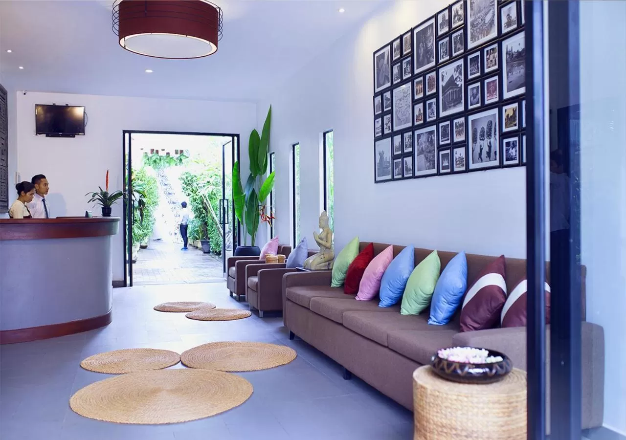 Lobby or reception, Seating Area in Ladear Privilege Rooms