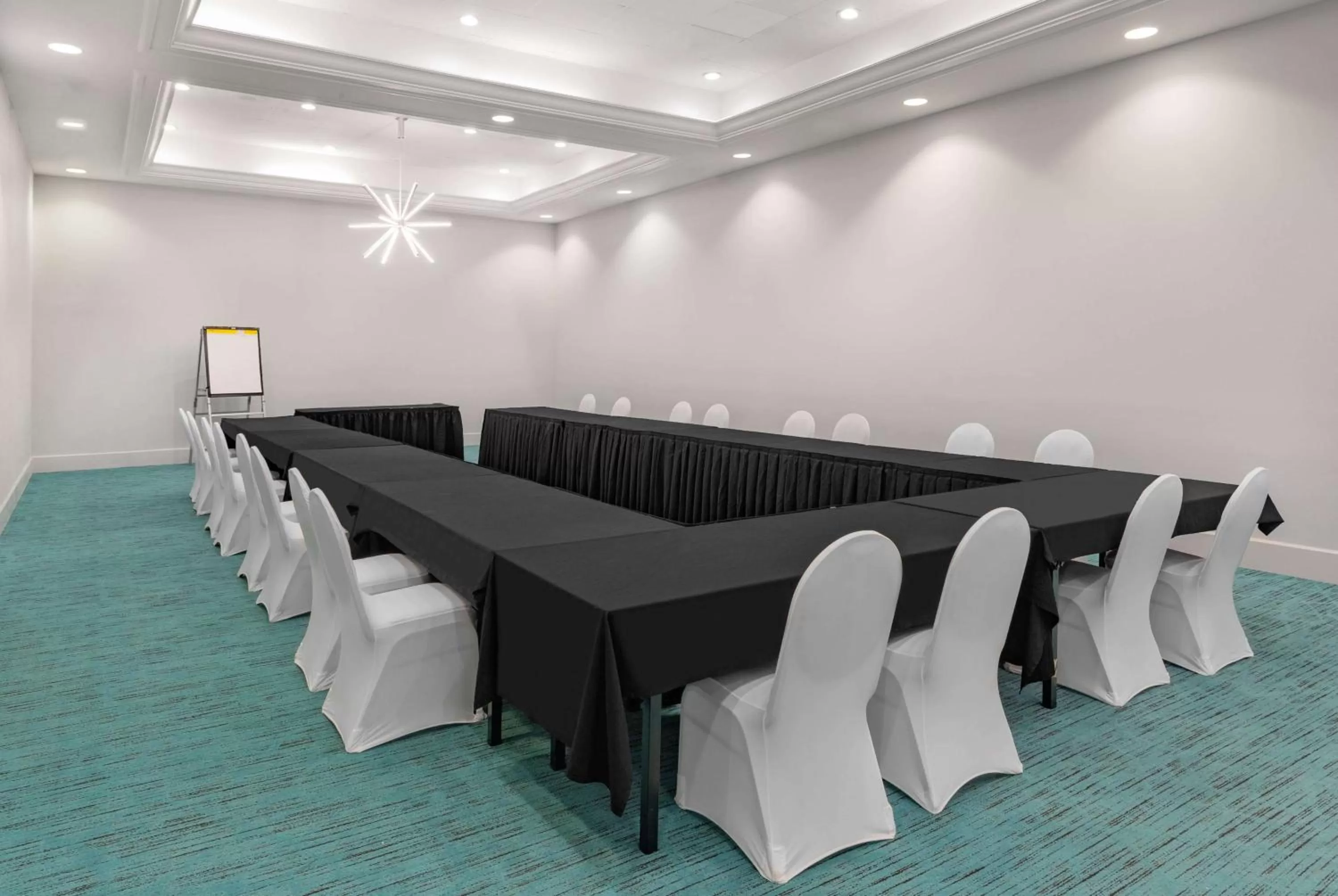 Meeting/conference room in Holiday Inn Resort Kissimmee by the Parks by IHG