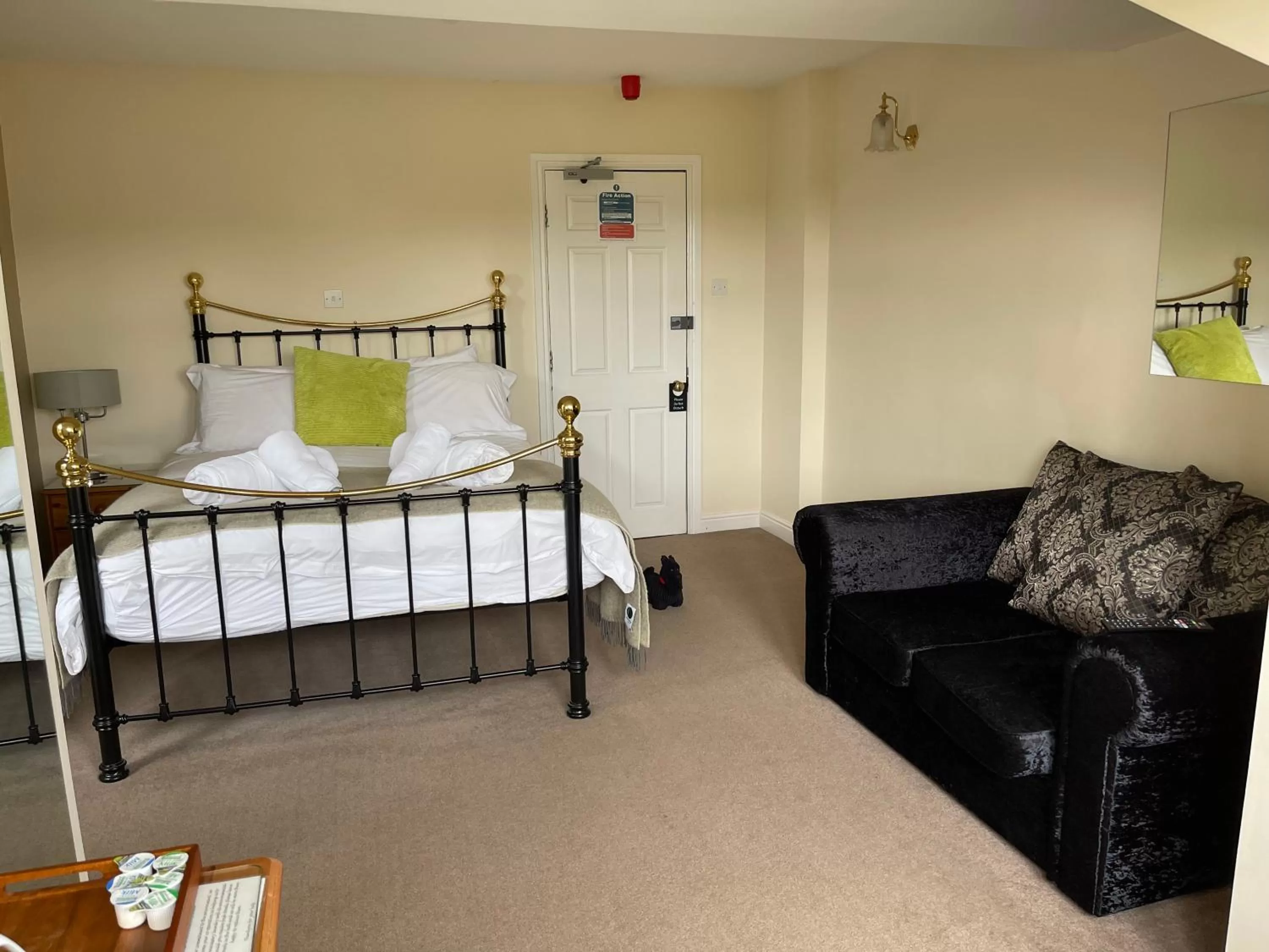 Bedroom, Bed in Wellington Inn