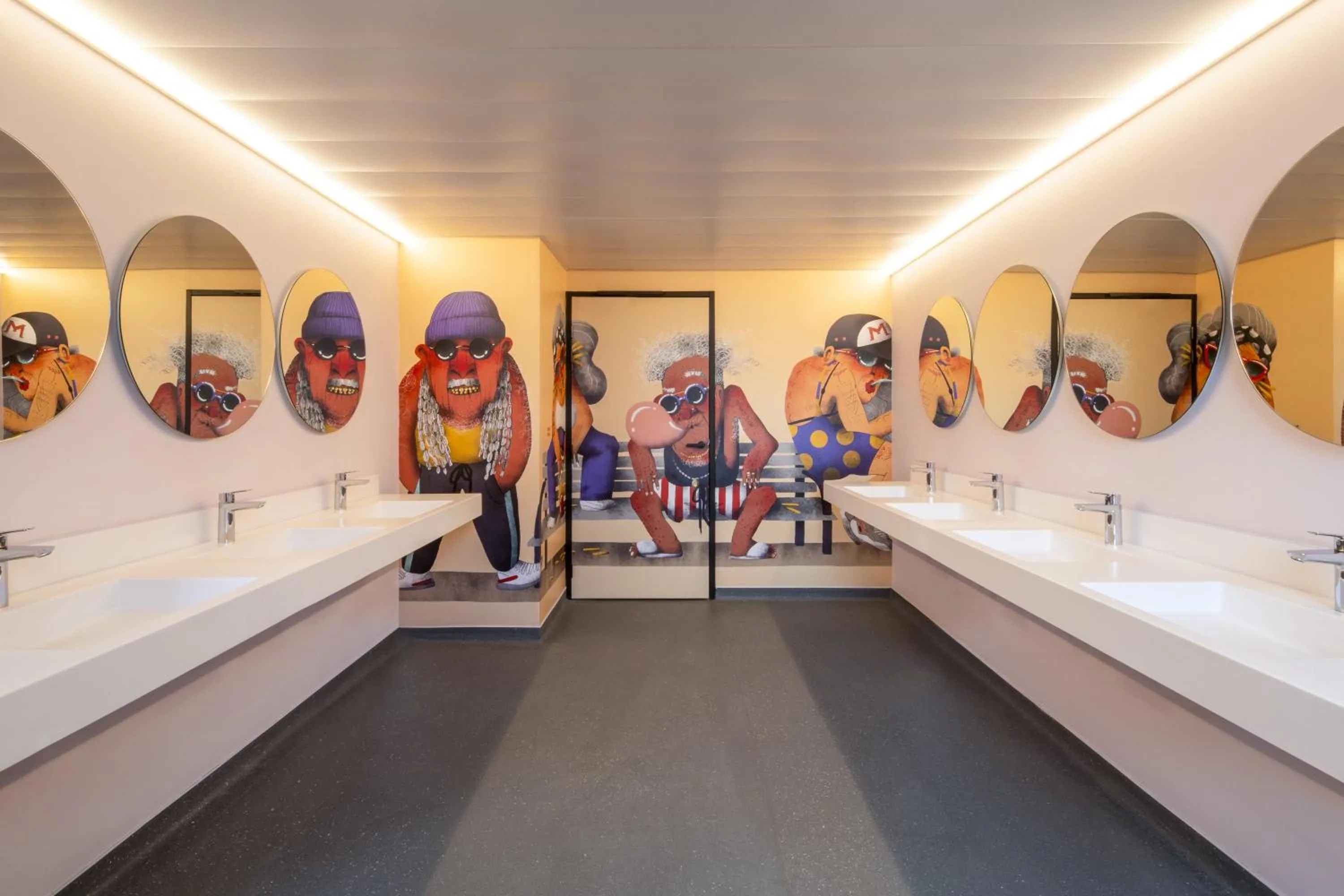 Bathroom in JO&JOE Paris Gentilly - Auberge de Jeunesse