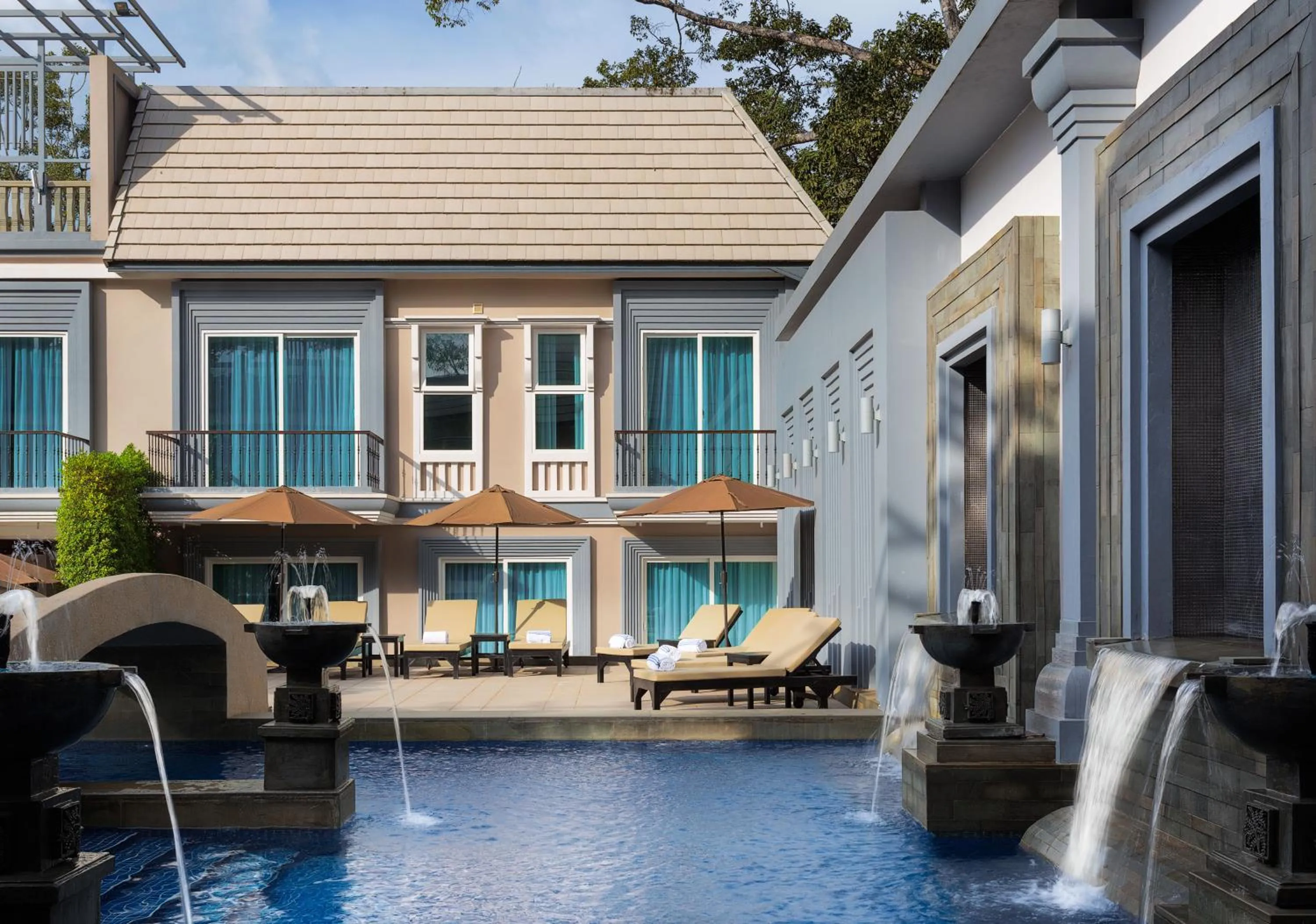 Swimming pool in J7 Angkor Hotel