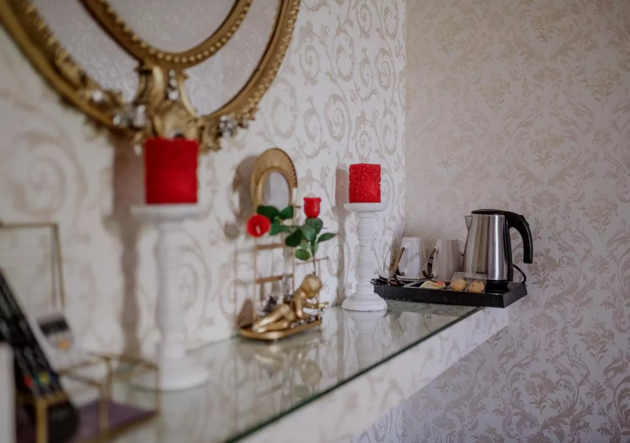 Coffee/tea facilities in ROH Suites