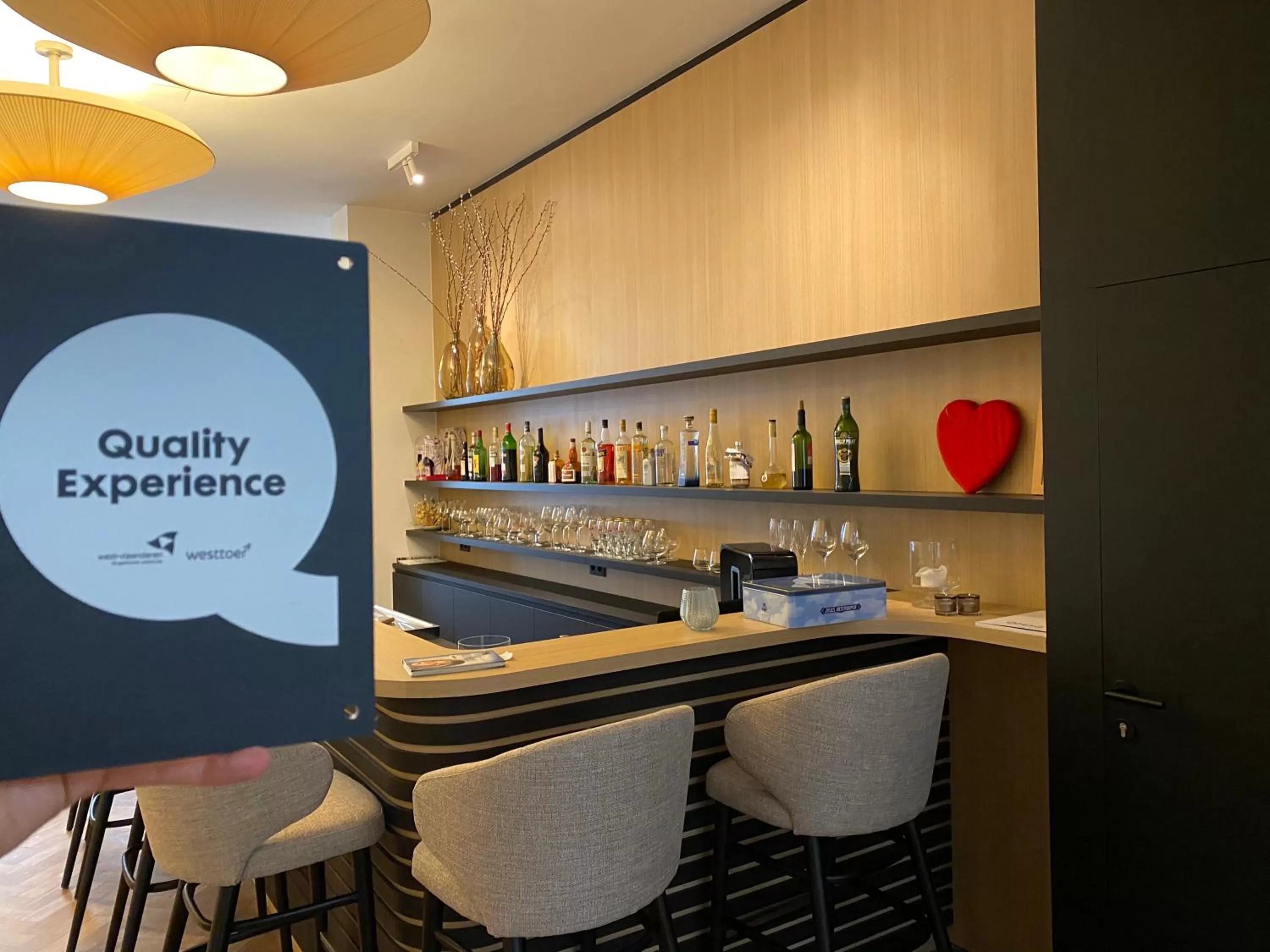 Text overlay in Hotel Louisa