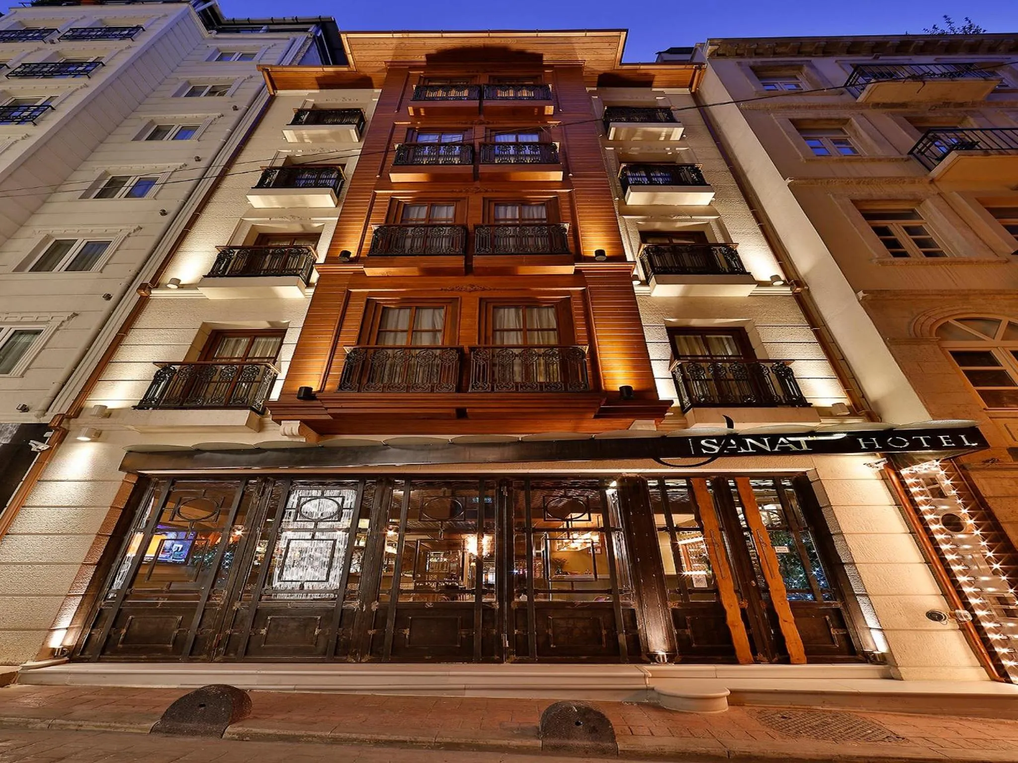 Nearby landmark in Sanat Boutique Hotel Pera