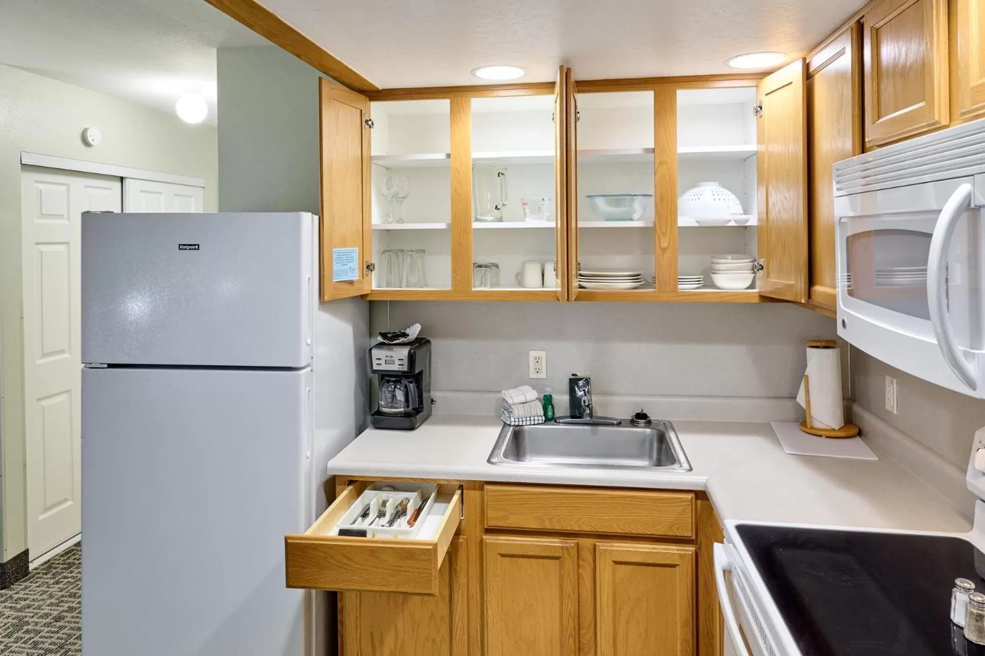 Kitchen or kitchenette, Kitchen/Kitchenette in D Sands Rentals