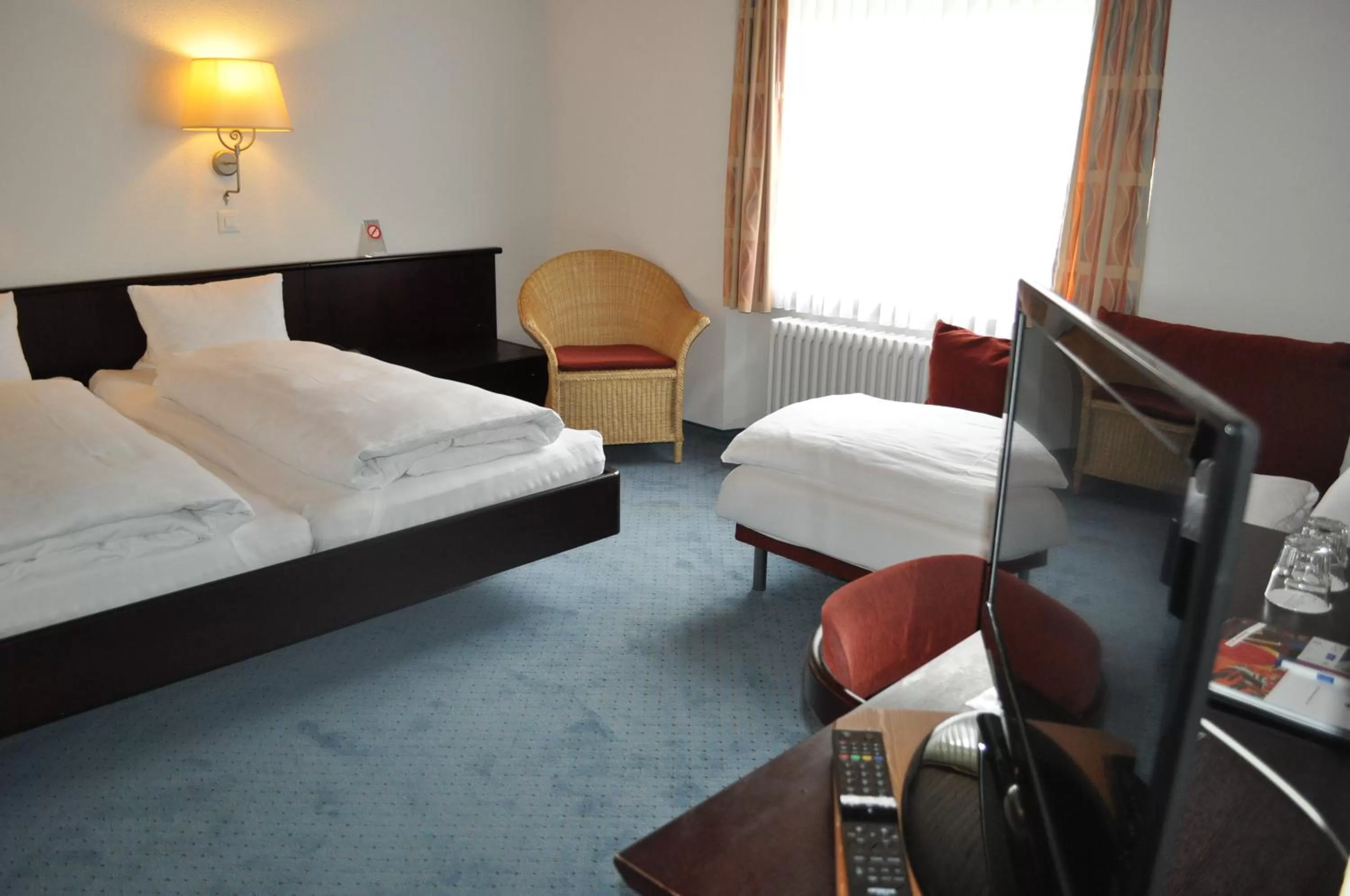 Day, Bed in Hotel Engelberg "mein Trail Hotel"