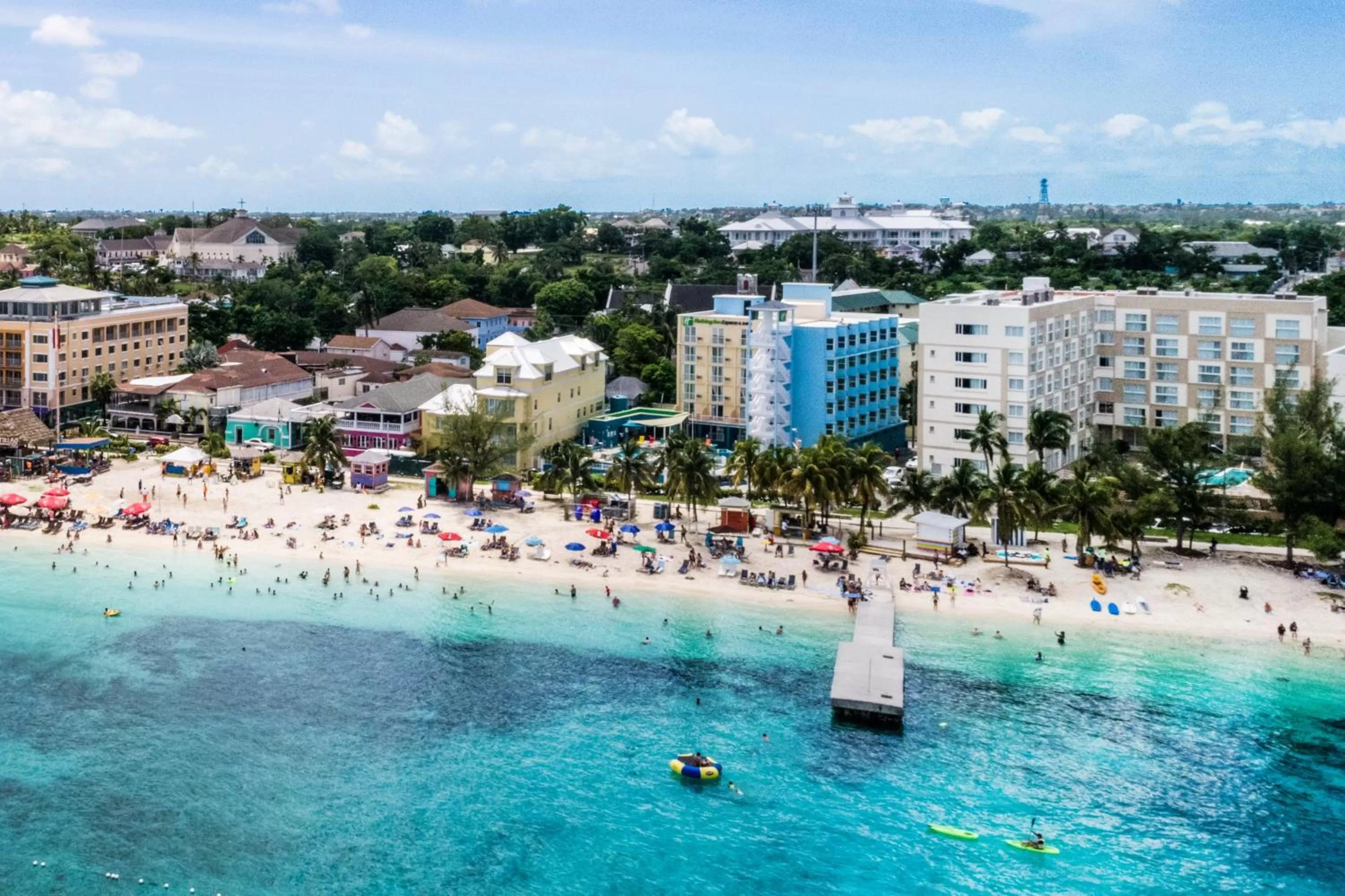 Beach in Holiday Inn Express & Suites Nassau by IHG