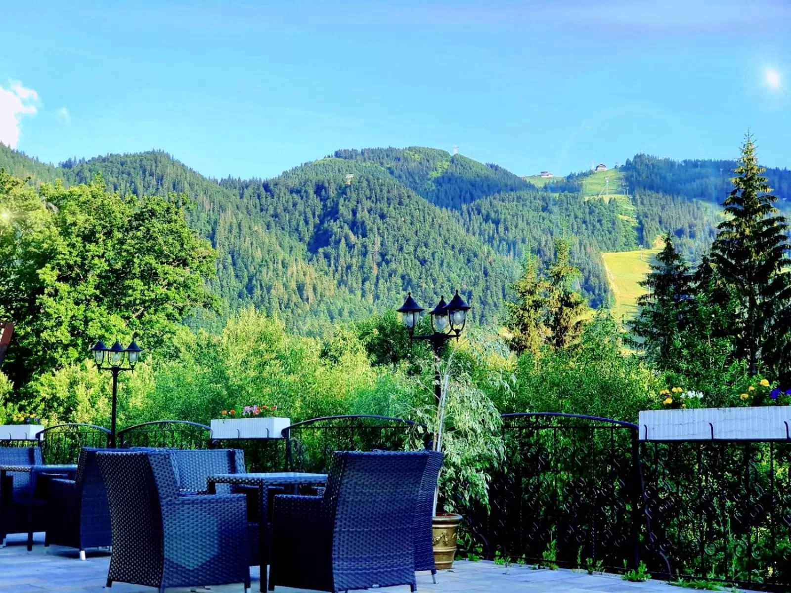 Mountain view in Hotel Piatra Mare